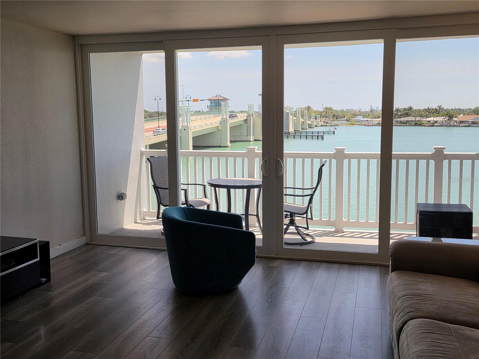 500 TREASURE ISLAND CSWY #307, TREASURE ISLAND, FL, 33706