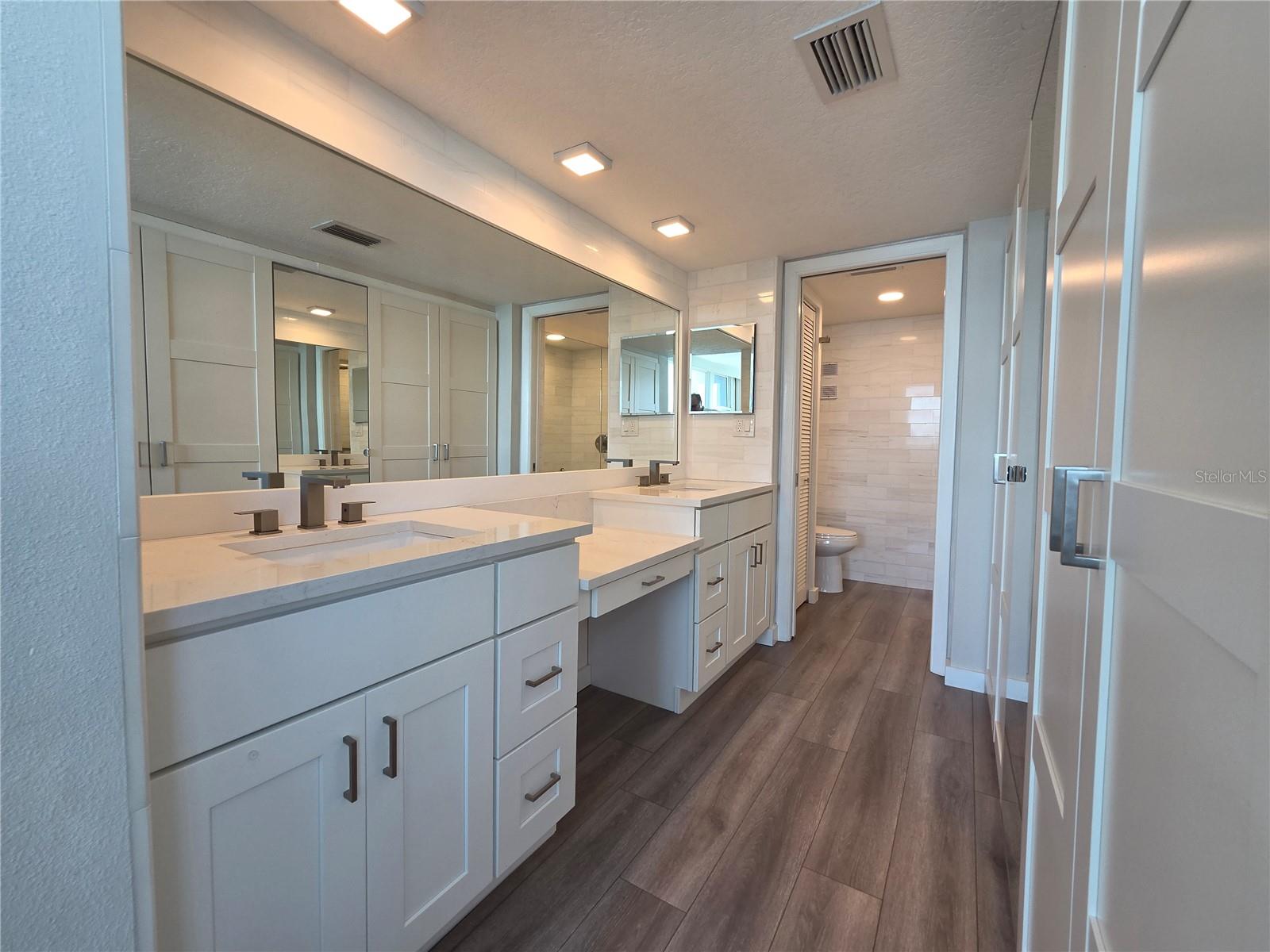 500 TREASURE ISLAND CSWY #307, TREASURE ISLAND, FL, 33706