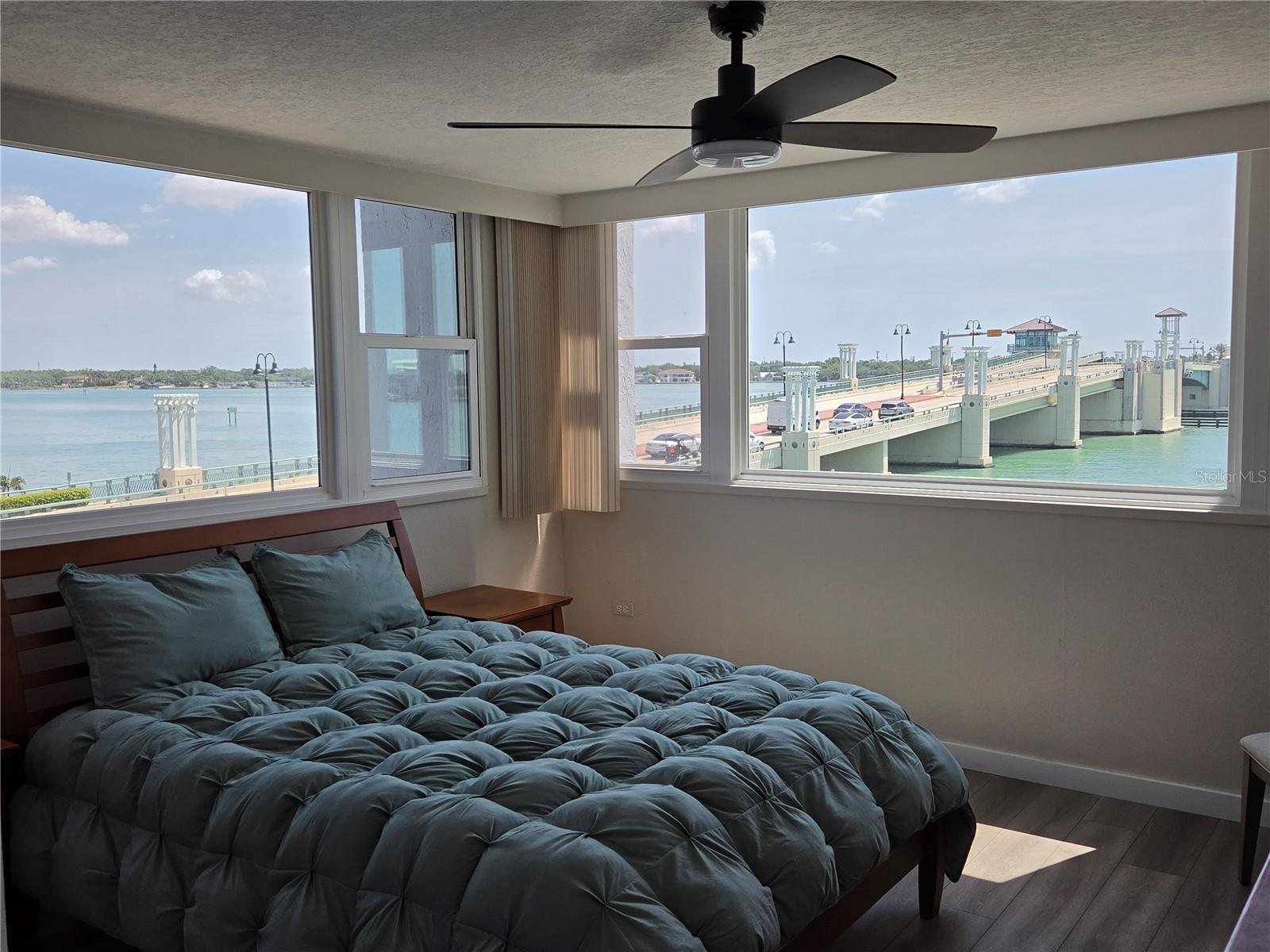500 TREASURE ISLAND CSWY #307, TREASURE ISLAND, FL, 33706