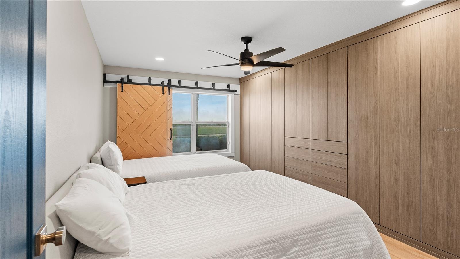 3400 OCEAN SHORE BLVD #4, ORMOND BEACH, FL, 32176