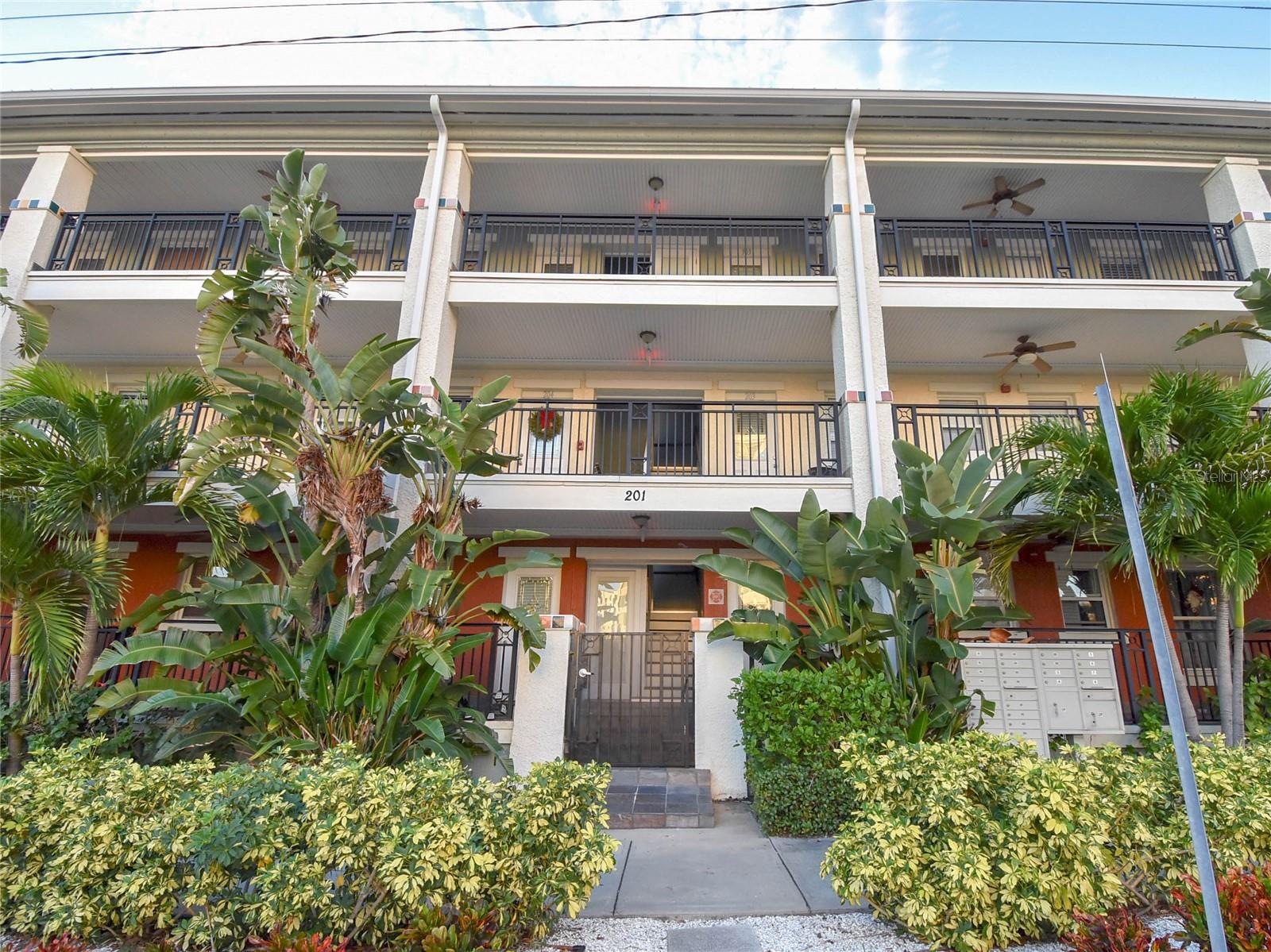201 6TH ST S #203, ST PETERSBURG, FL, 33701