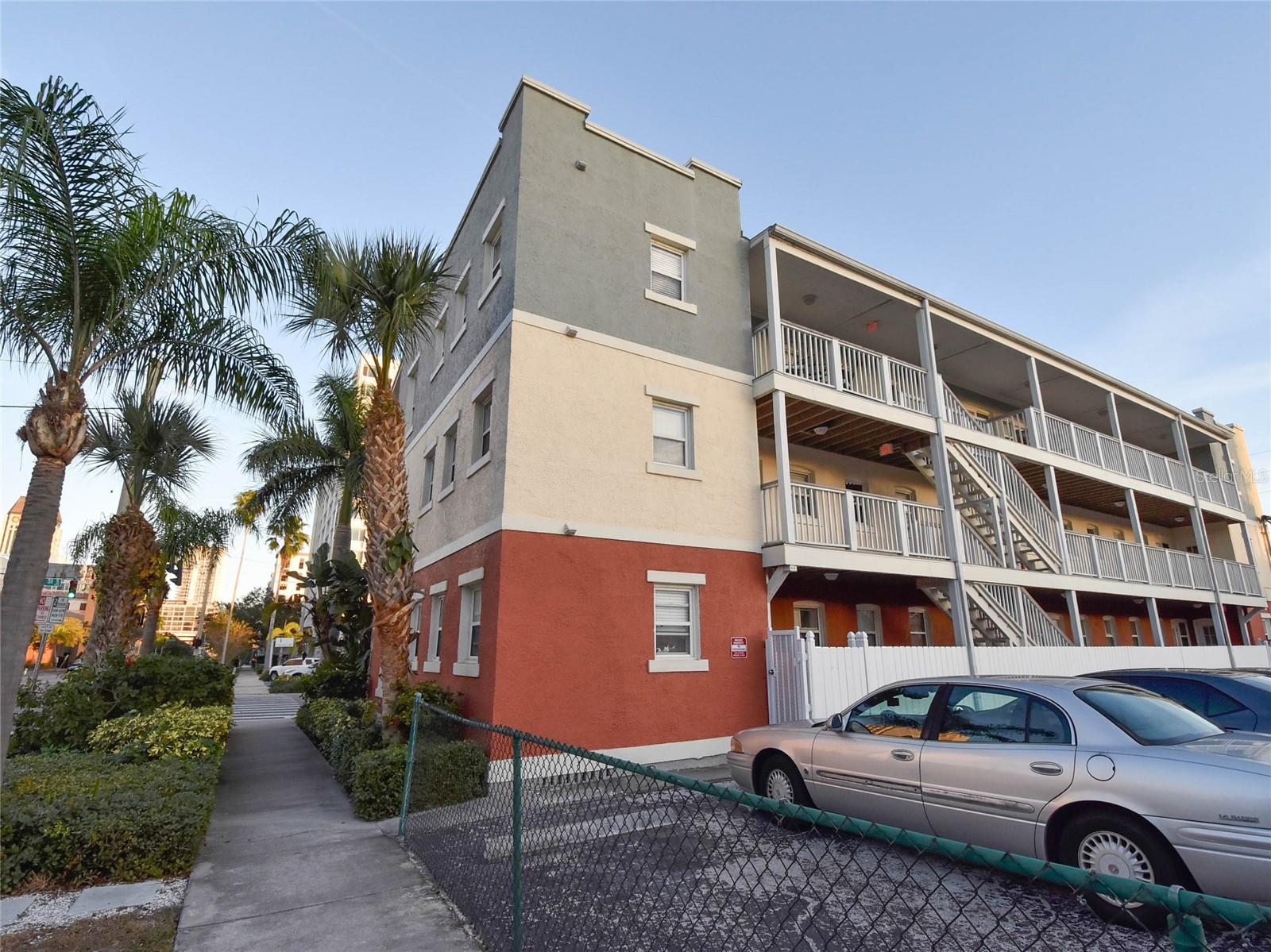 201 6TH ST S #203, ST PETERSBURG, FL, 33701