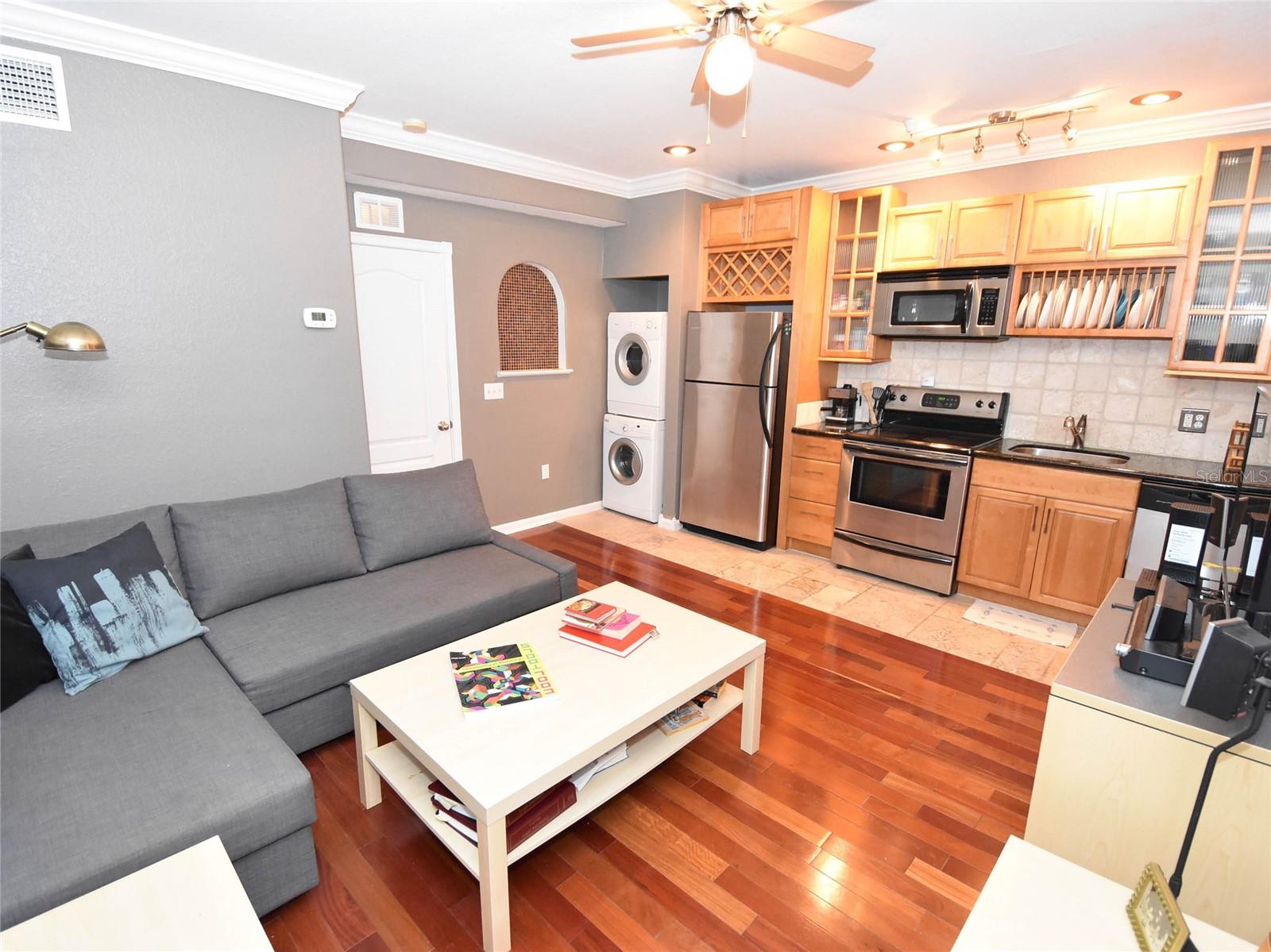 201 6TH ST S #203, ST PETERSBURG, FL, 33701