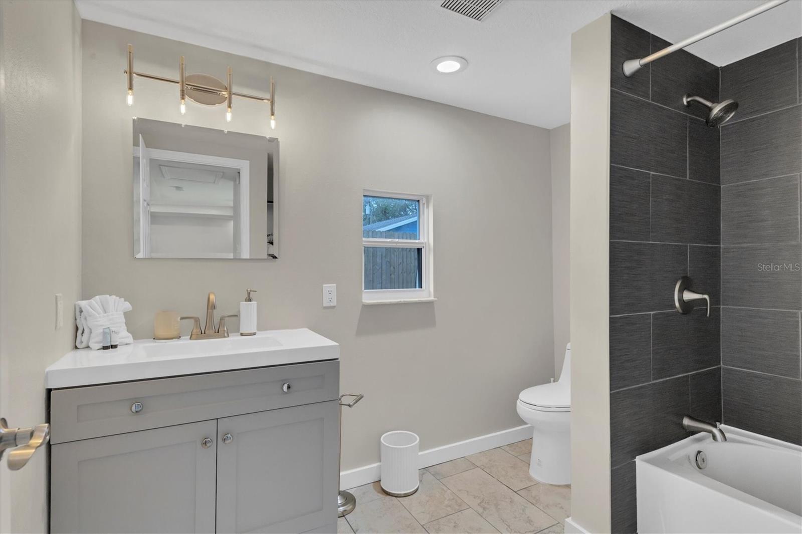 4110 IOLA DR, SARASOTA, FL, 34231