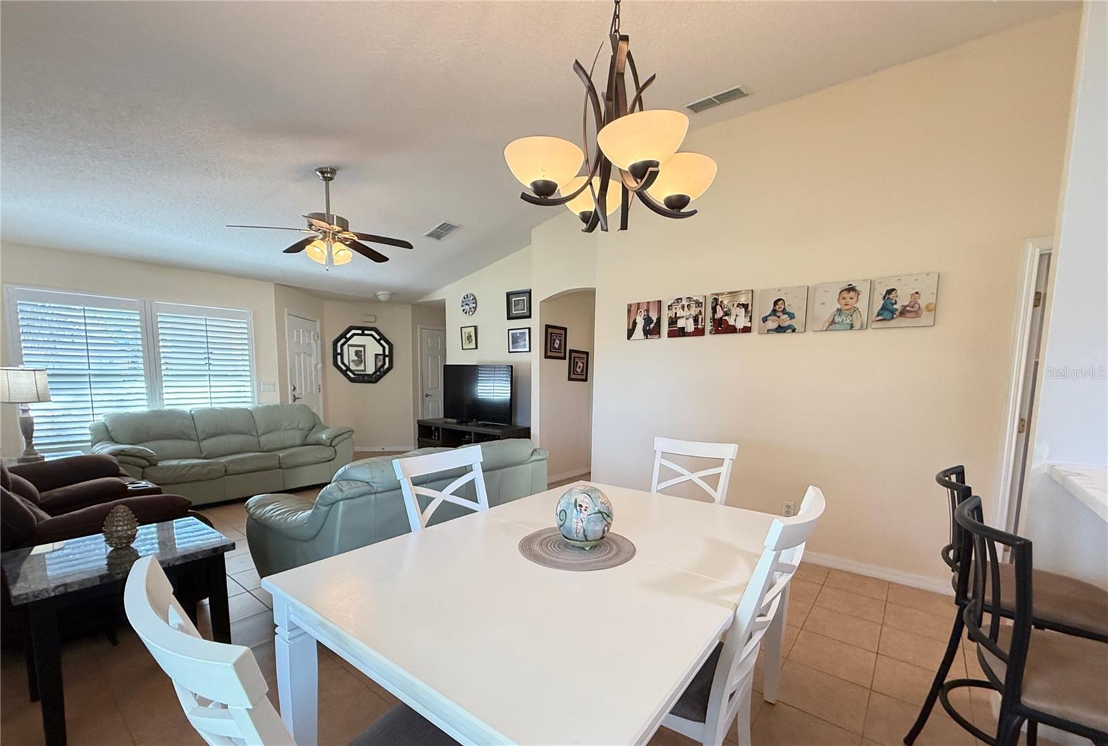 537 GRAND CANAL DR, POINCIANA, FL, 34759