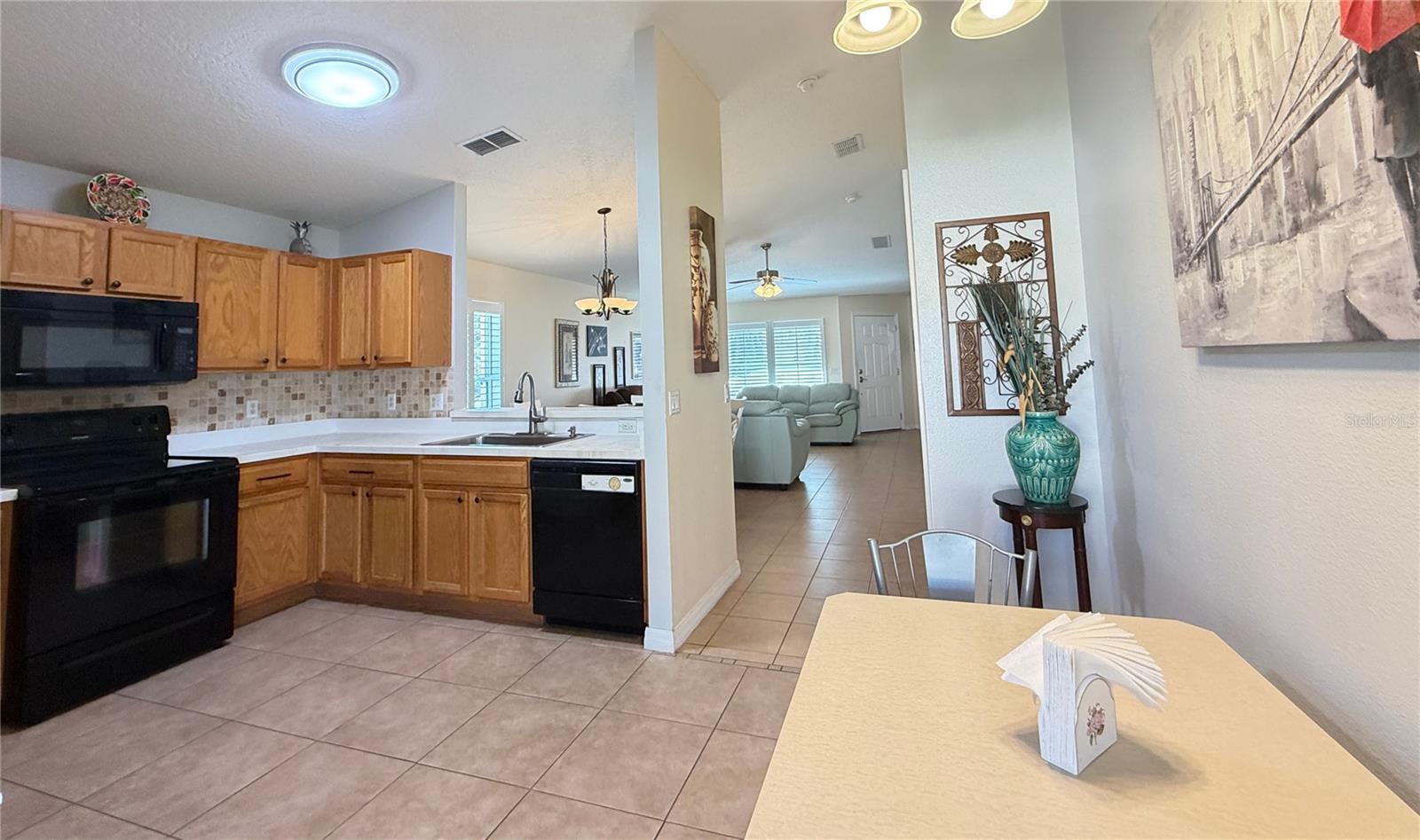 537 GRAND CANAL DR, POINCIANA, FL, 34759