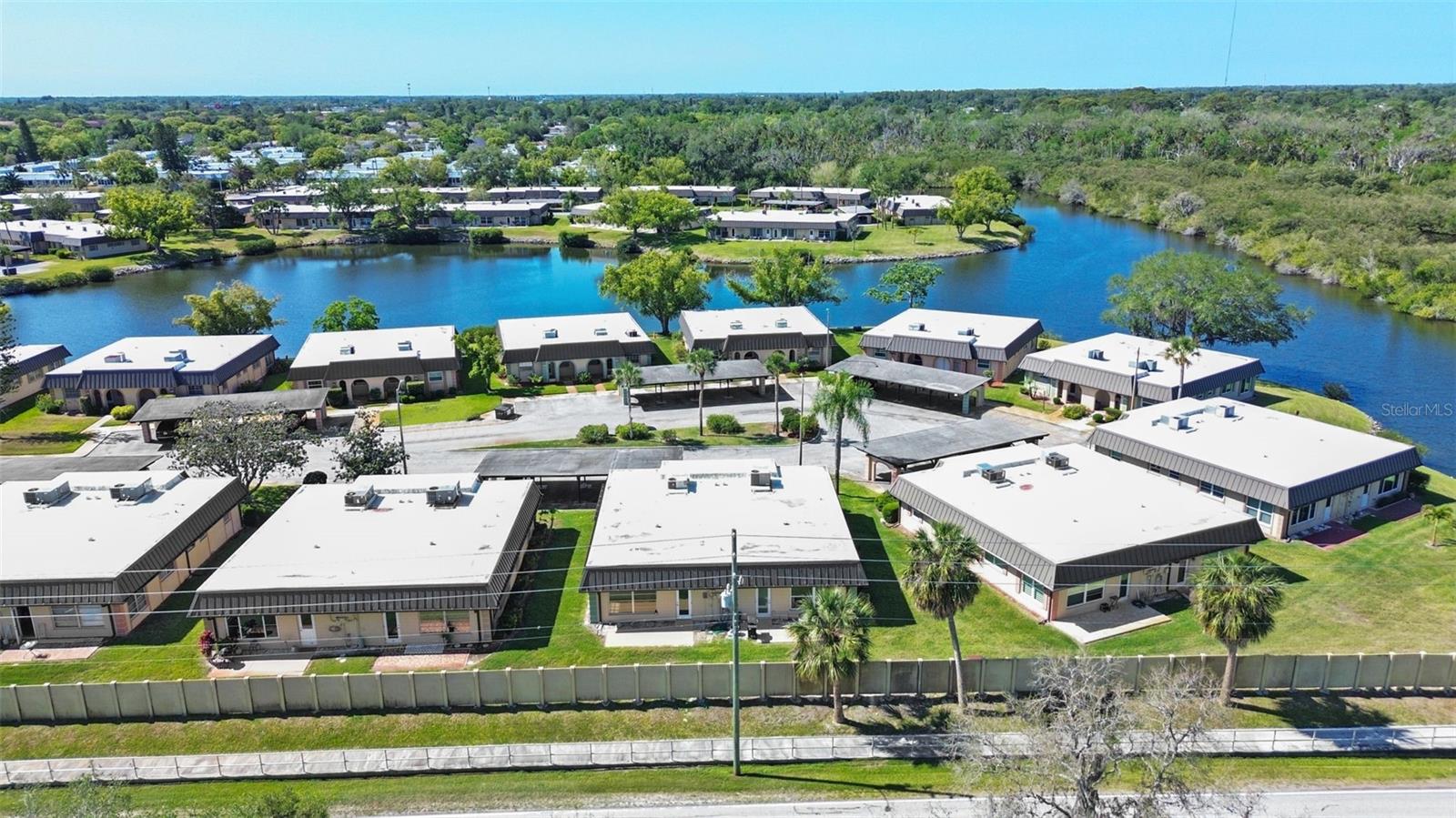 4127 STRATFORD DR #4127, NEW PORT RICHEY, FL, 34652