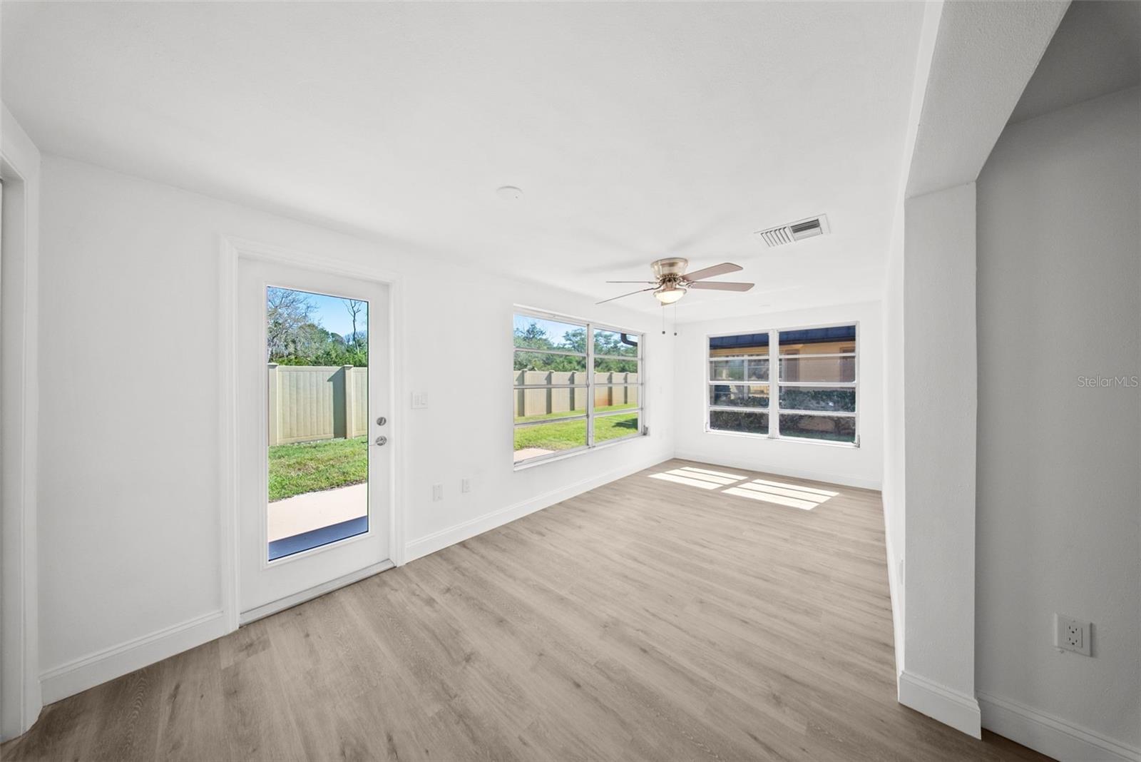 4127 STRATFORD DR #4127, NEW PORT RICHEY, FL, 34652