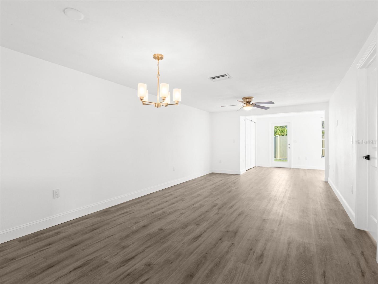 4127 STRATFORD DR #4127, NEW PORT RICHEY, FL, 34652