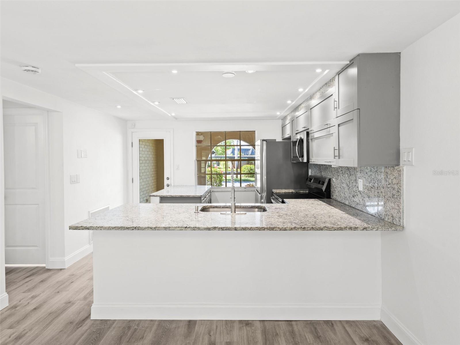 4127 STRATFORD DR #4127, NEW PORT RICHEY, FL, 34652