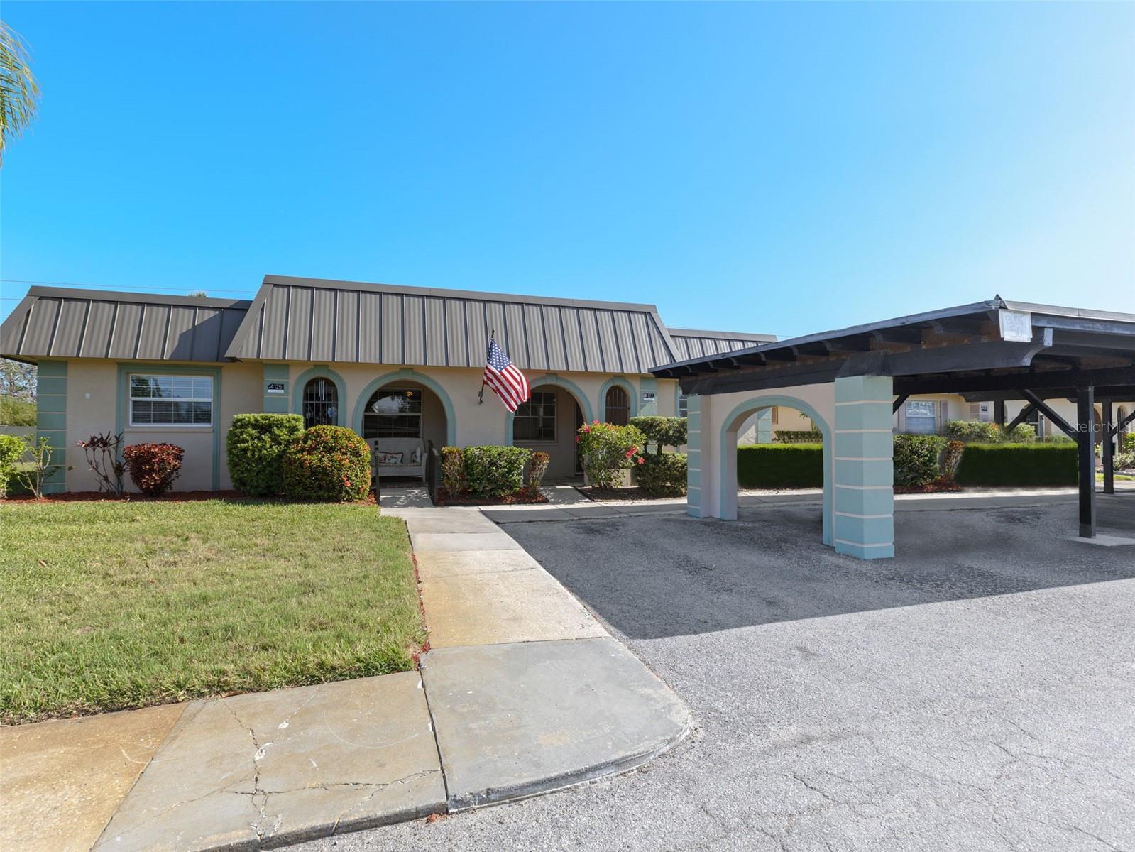 4127 STRATFORD DR #4127, NEW PORT RICHEY, FL, 34652