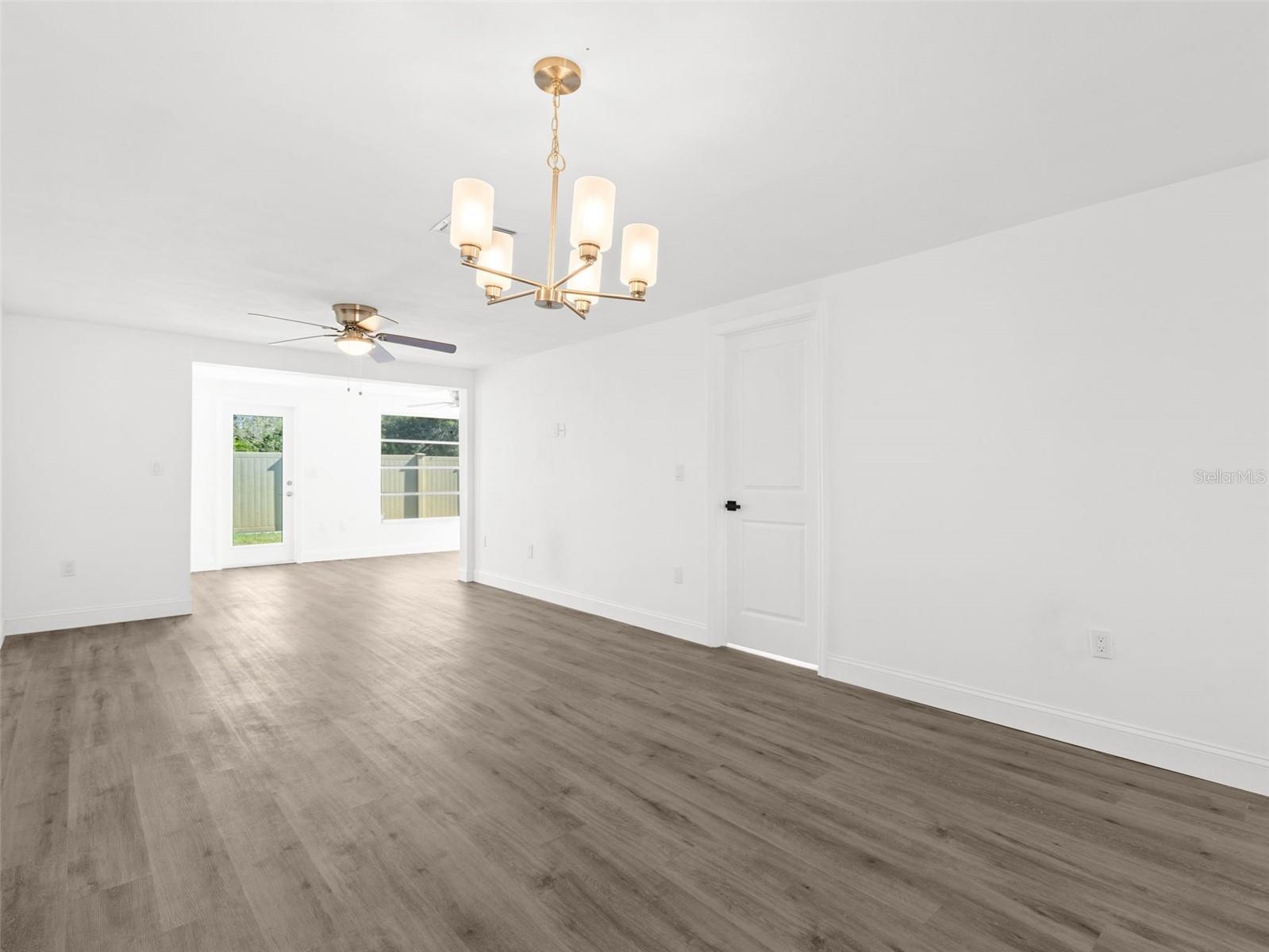 4127 STRATFORD DR #4127, NEW PORT RICHEY, FL, 34652