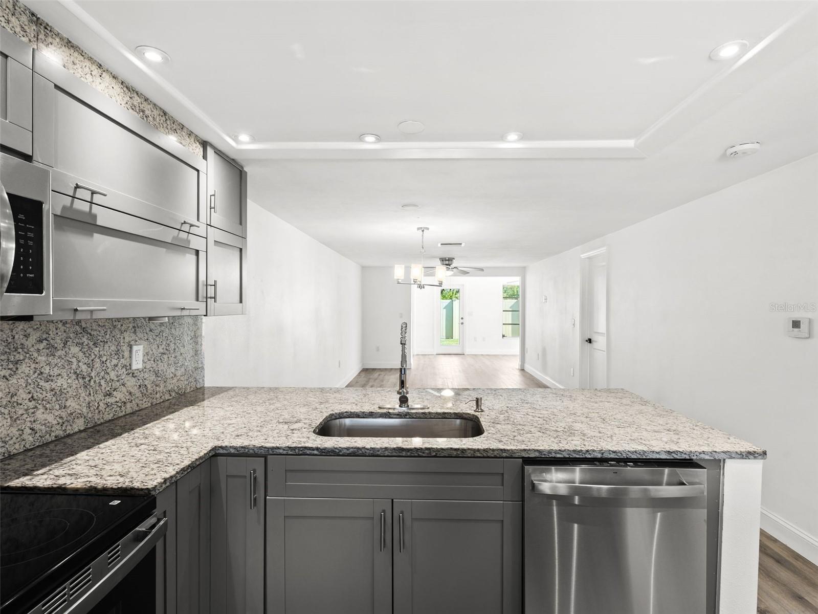 4127 STRATFORD DR #4127, NEW PORT RICHEY, FL, 34652