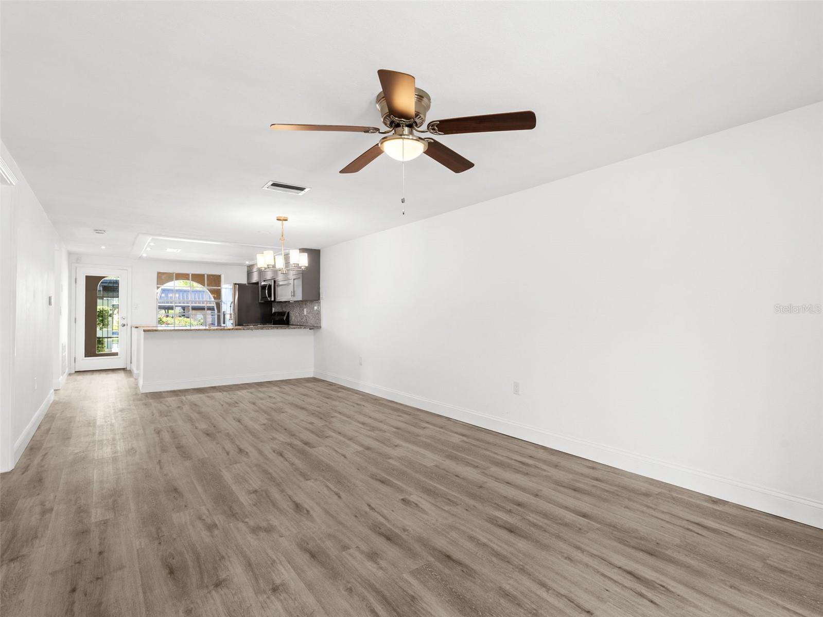 4127 STRATFORD DR #4127, NEW PORT RICHEY, FL, 34652