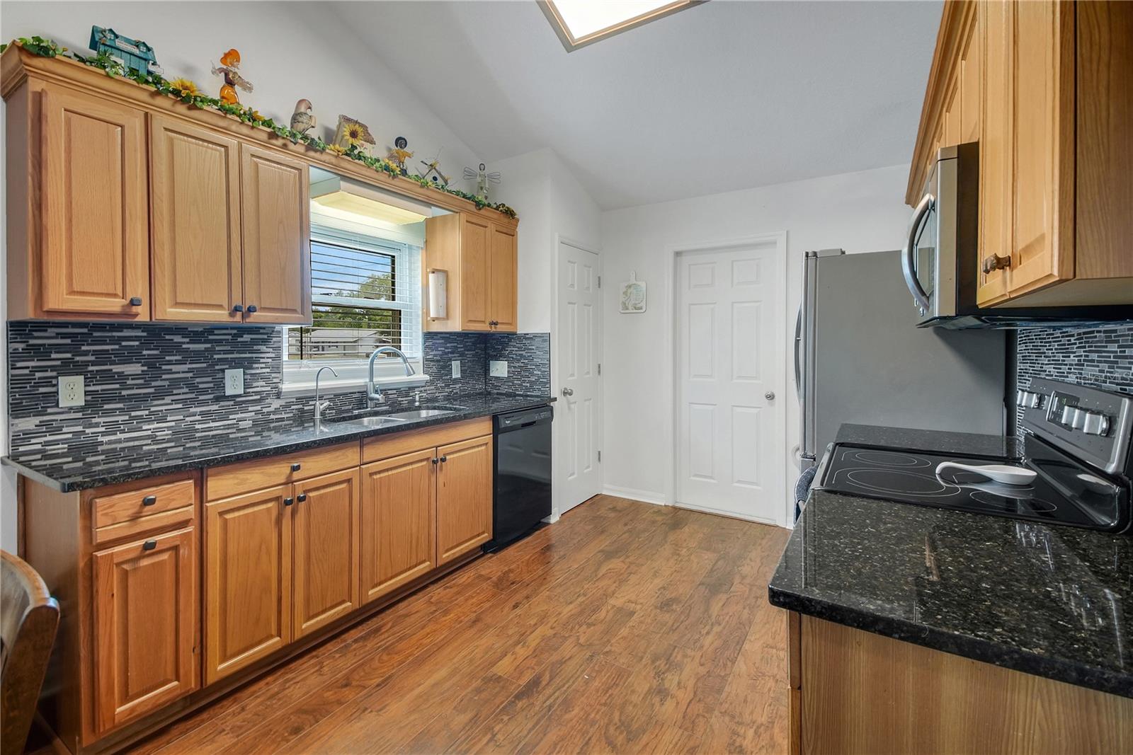 35833 DAWN DR, LEESBURG, FL, 34788