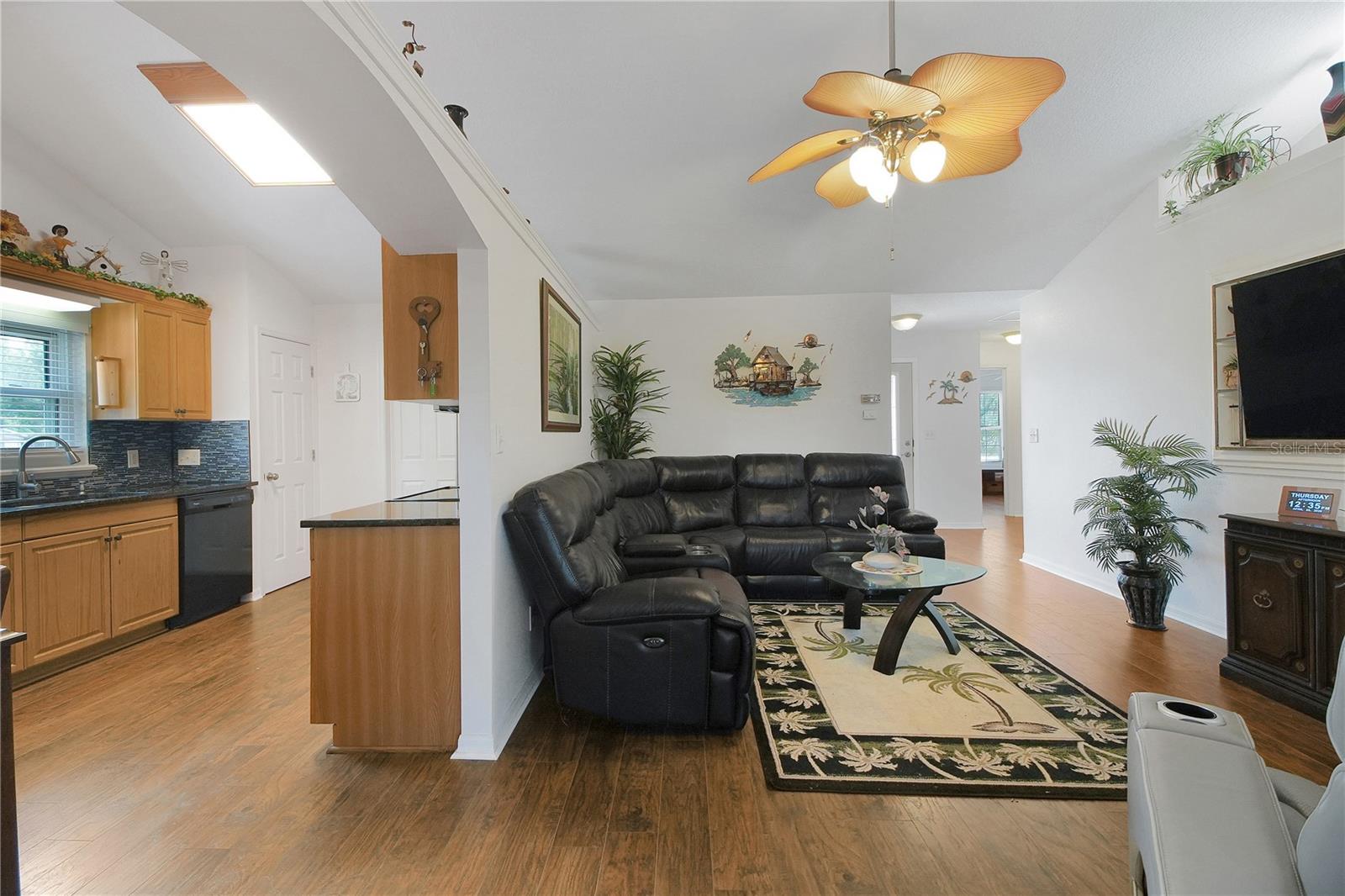 35833 DAWN DR, LEESBURG, FL, 34788