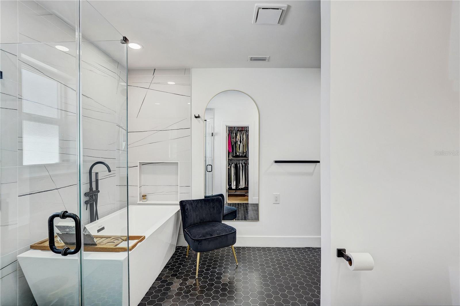 265 96TH AVE N, ST PETERSBURG, FL, 33702