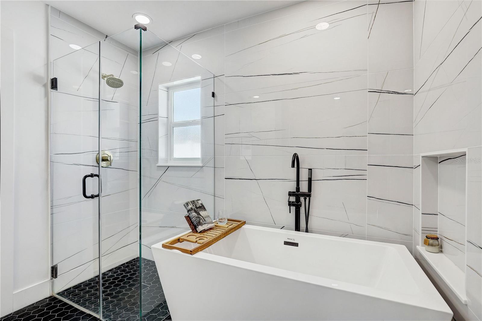 265 96TH AVE N, ST PETERSBURG, FL, 33702