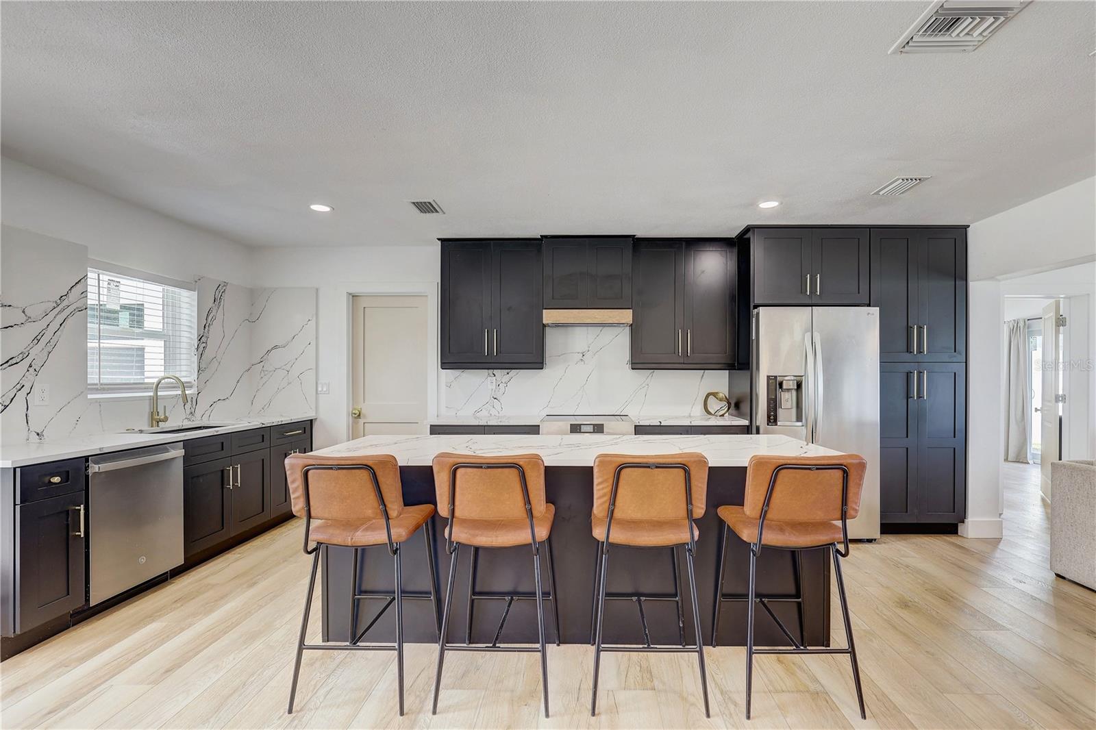 265 96TH AVE N, ST PETERSBURG, FL, 33702