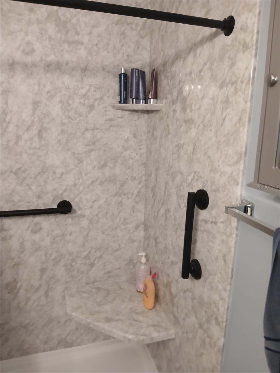 5550 FRONT DR, HOLIDAY, FL, 34690