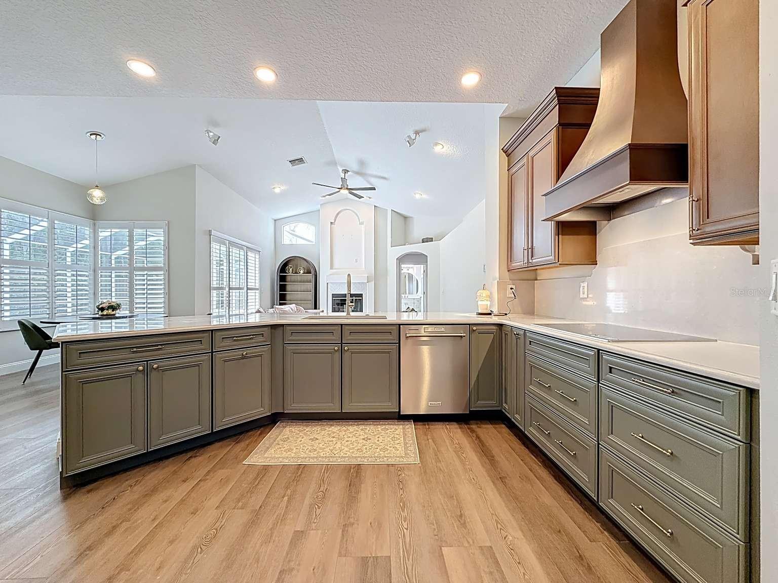 4953 POINTE CIR, OLDSMAR, FL, 34677