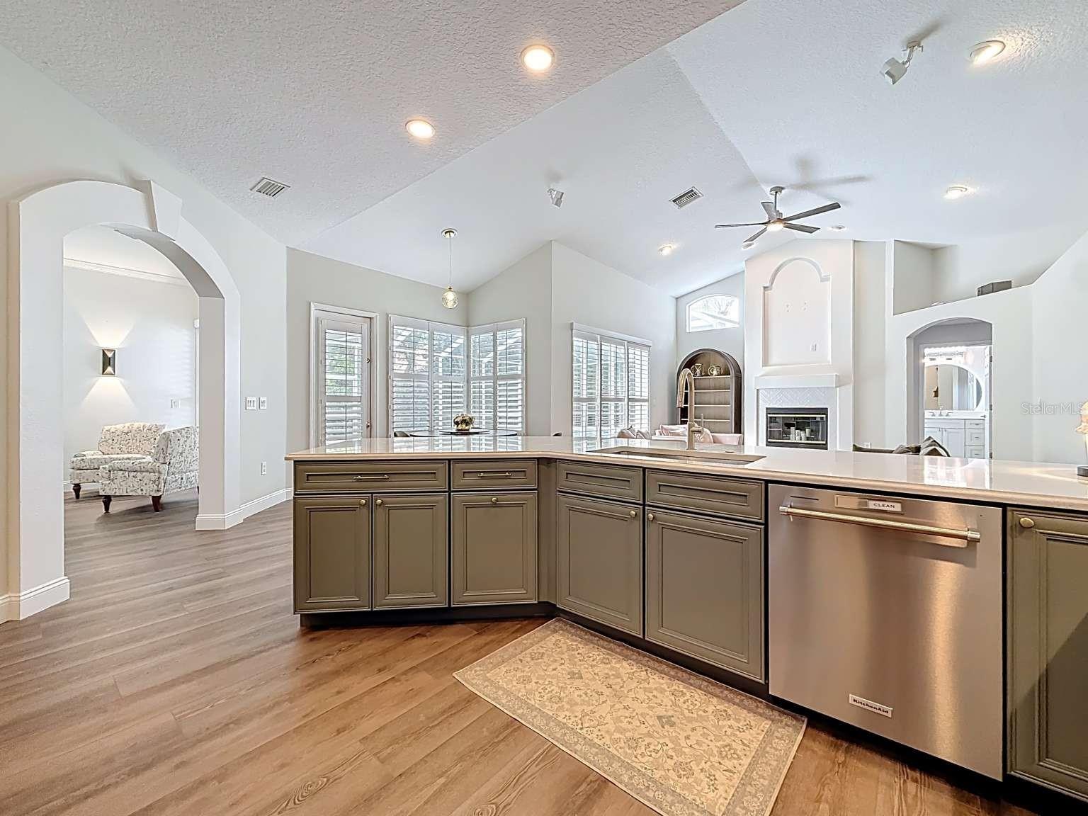 4953 POINTE CIR, OLDSMAR, FL, 34677