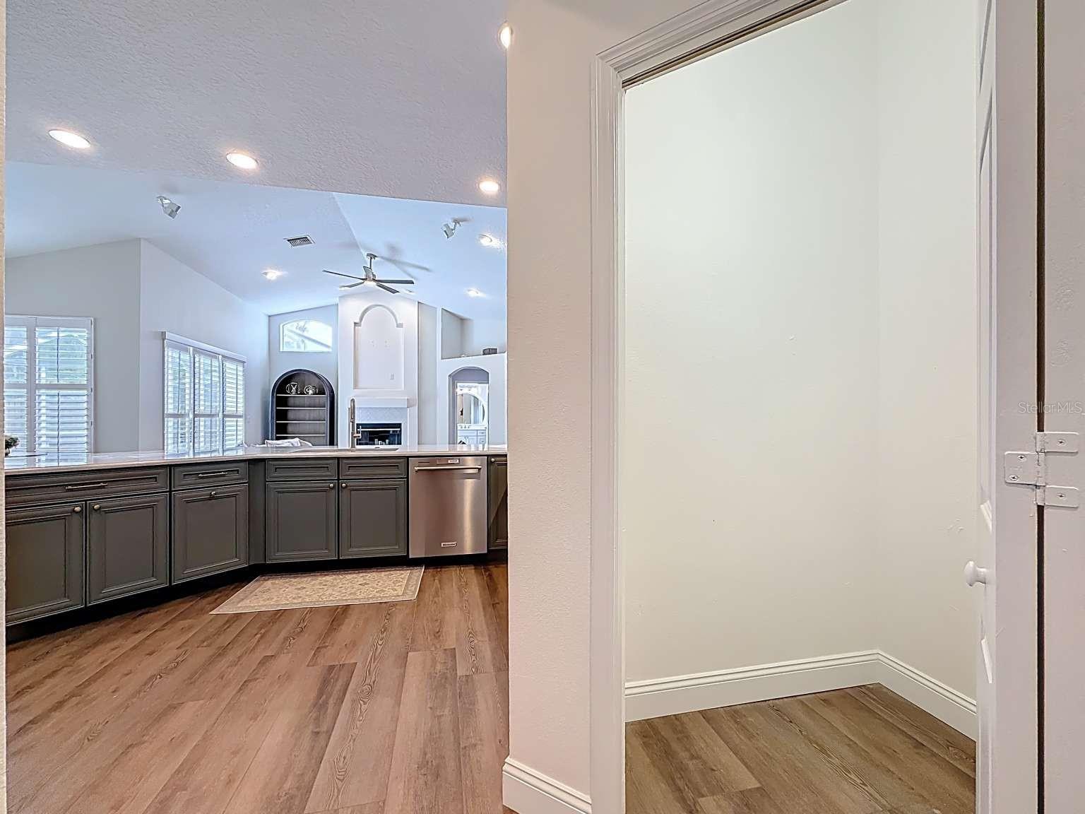 4953 POINTE CIR, OLDSMAR, FL, 34677