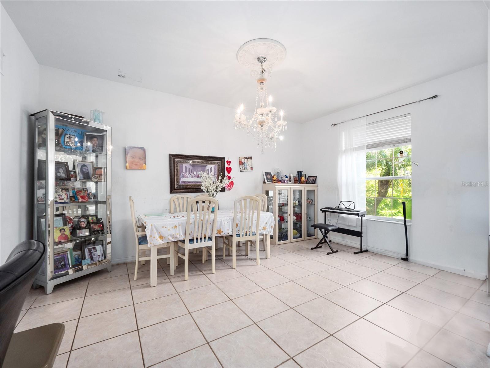 2072 STONE CROSS CIR, ORLANDO, FL, 32828