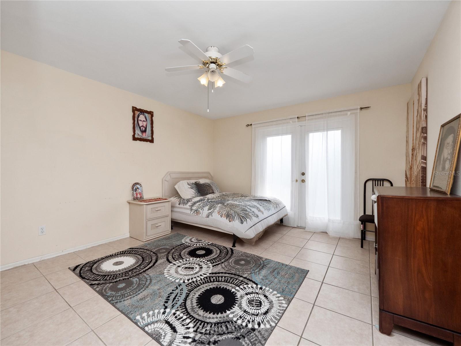 2072 STONE CROSS CIR, ORLANDO, FL, 32828