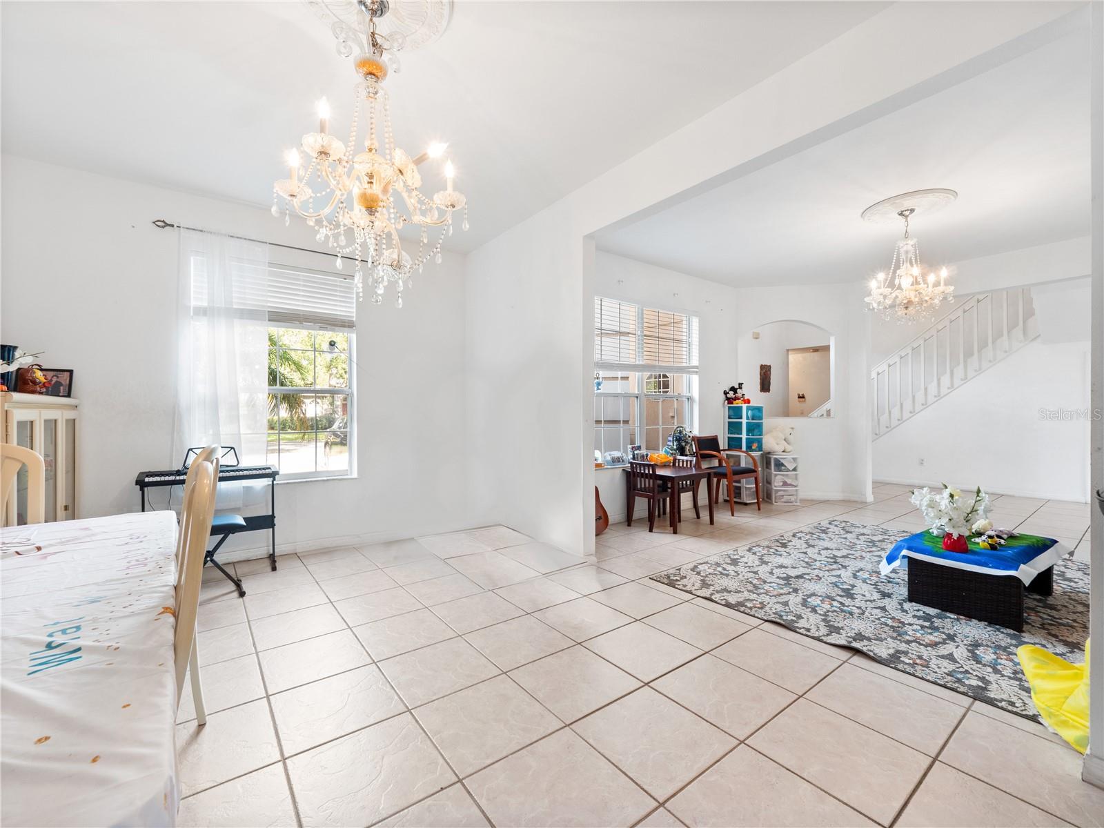 2072 STONE CROSS CIR, ORLANDO, FL, 32828