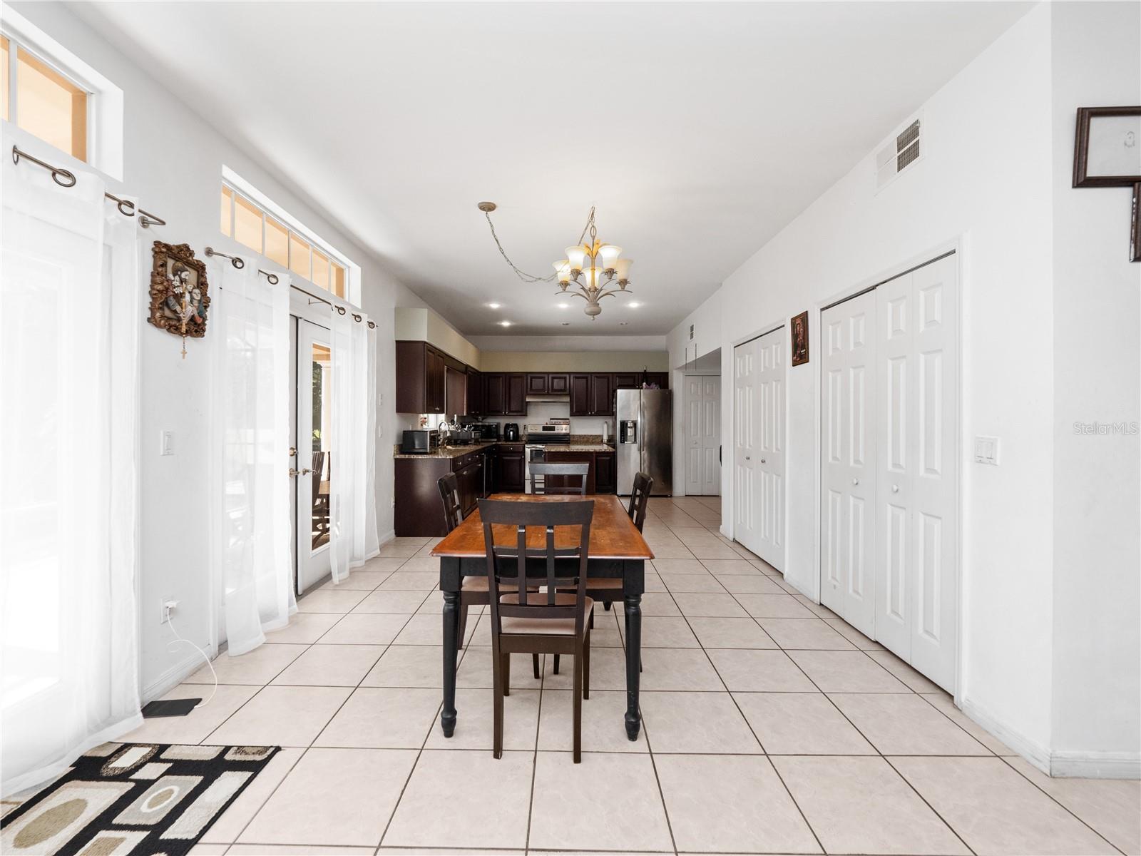 2072 STONE CROSS CIR, ORLANDO, FL, 32828