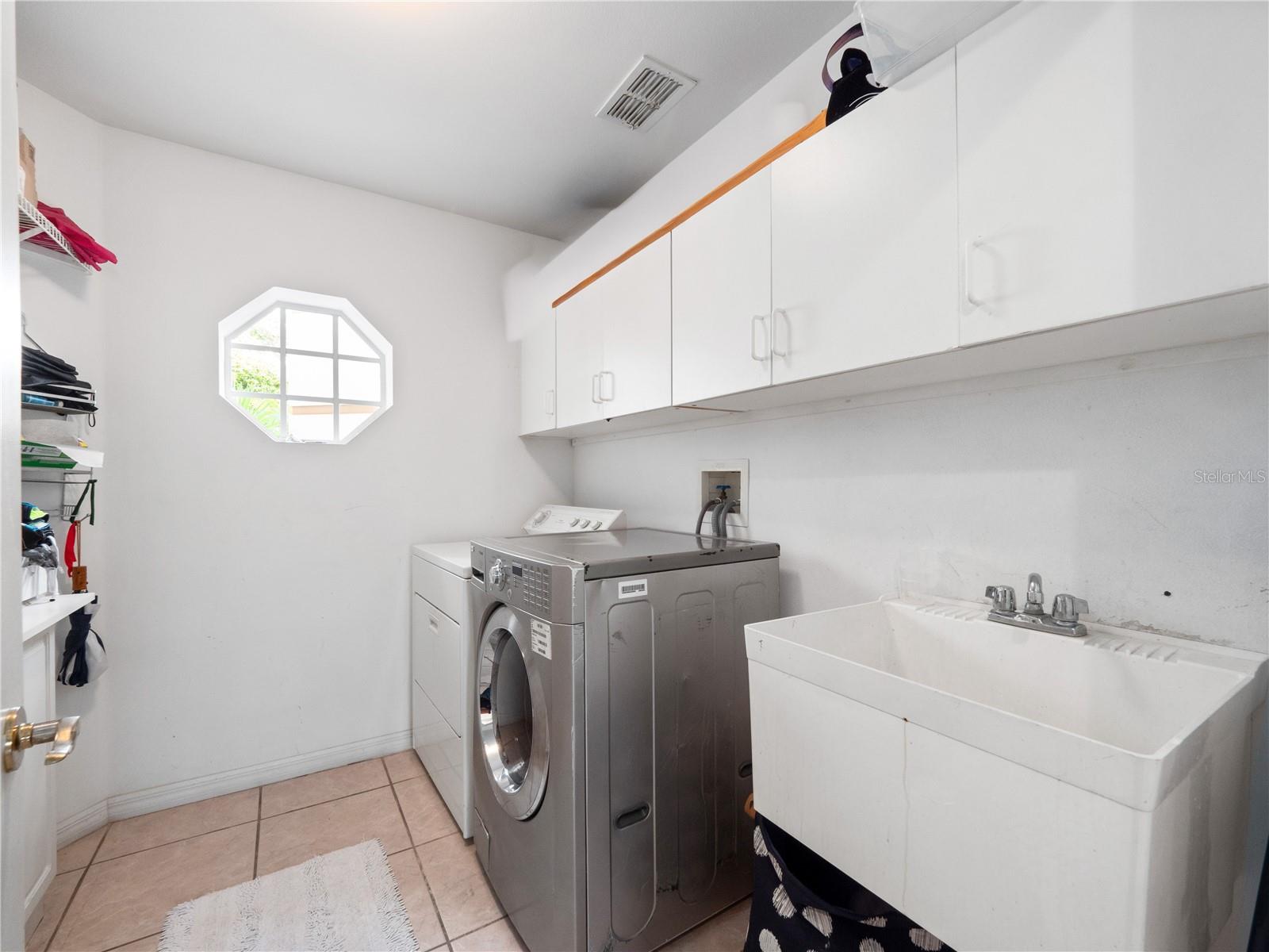 2072 STONE CROSS CIR, ORLANDO, FL, 32828