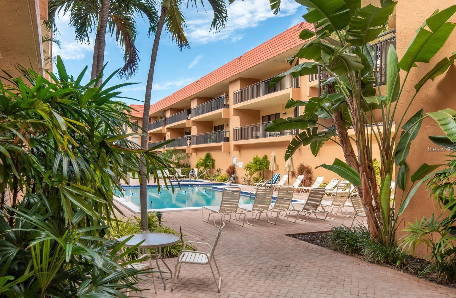 6006 GULF DR #207, HOLMES BEACH, FL, 34217