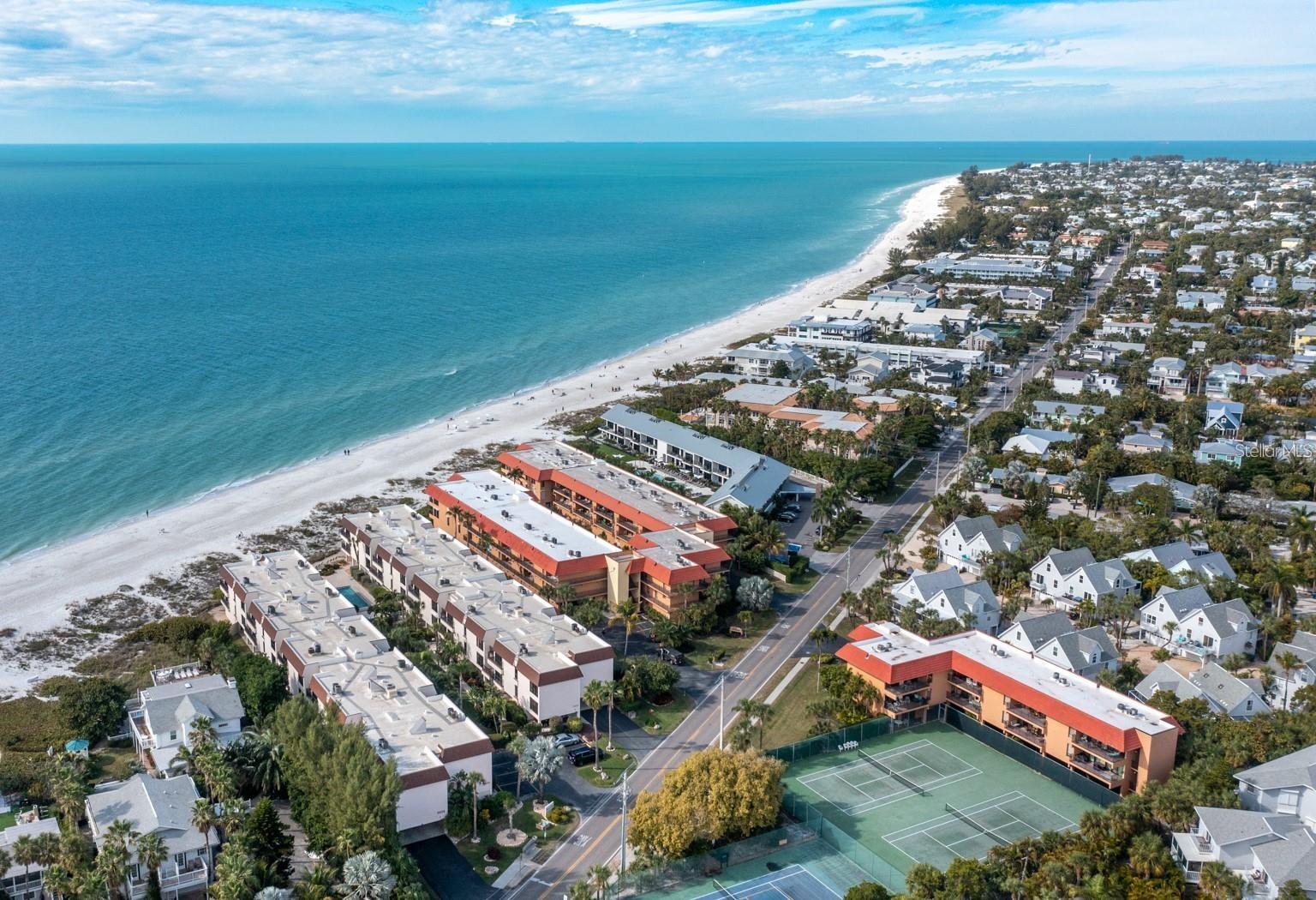 6006 GULF DR #207, HOLMES BEACH, FL, 34217