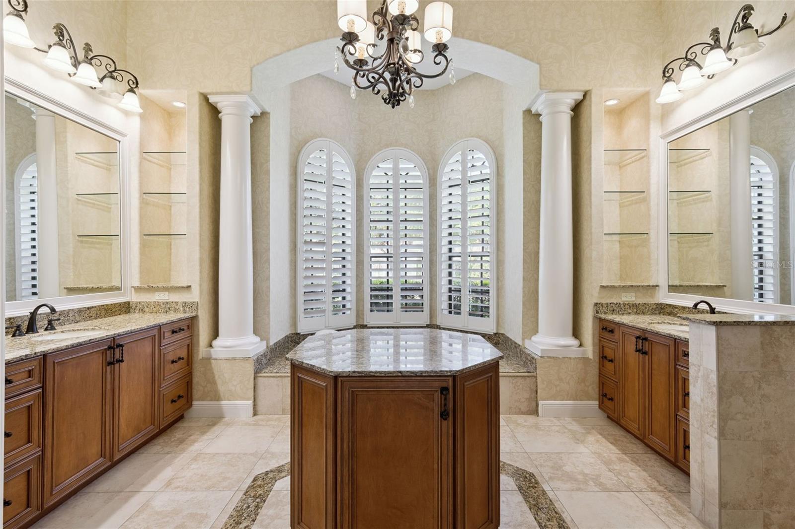 687 SHADOWMOSS CIR, LAKE MARY, FL, 32746