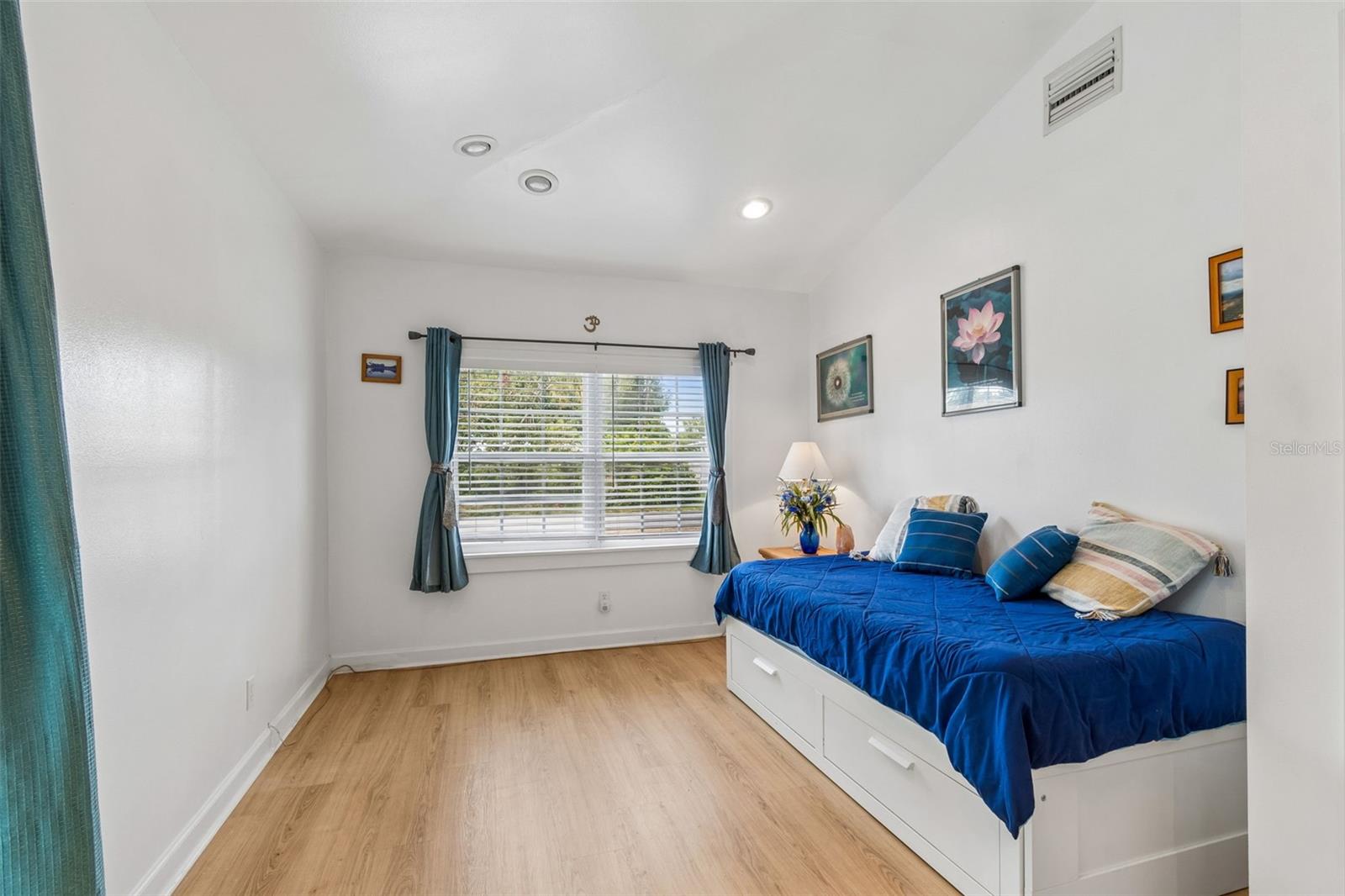 7508 13TH AVE N, ST PETERSBURG, FL, 33710