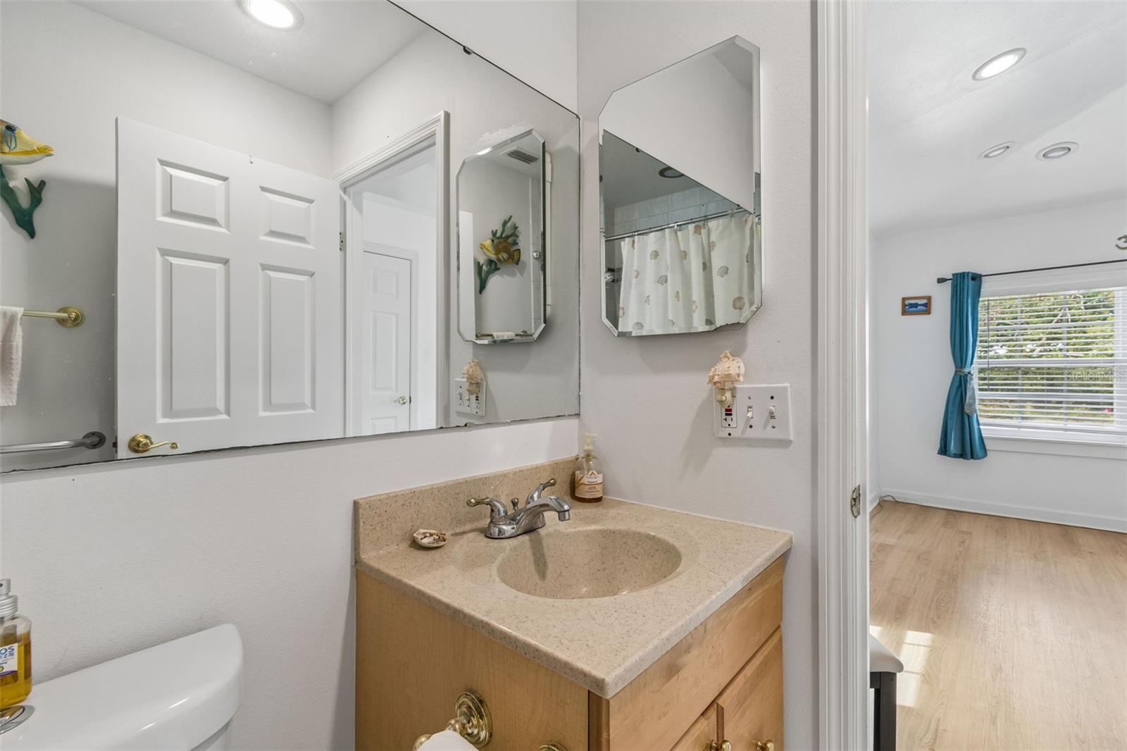 7508 13TH AVE N, ST PETERSBURG, FL, 33710