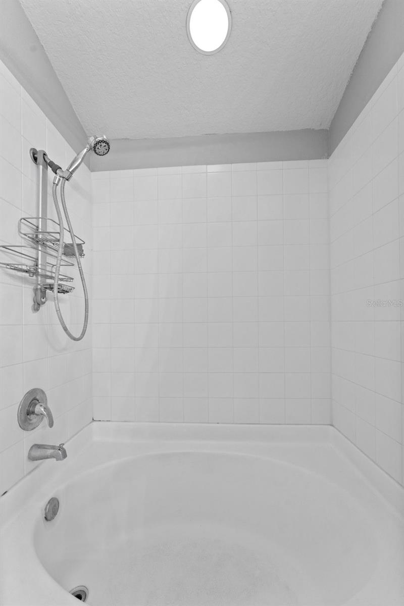 5107 6TH WAY N, ST PETERSBURG, FL, 33703