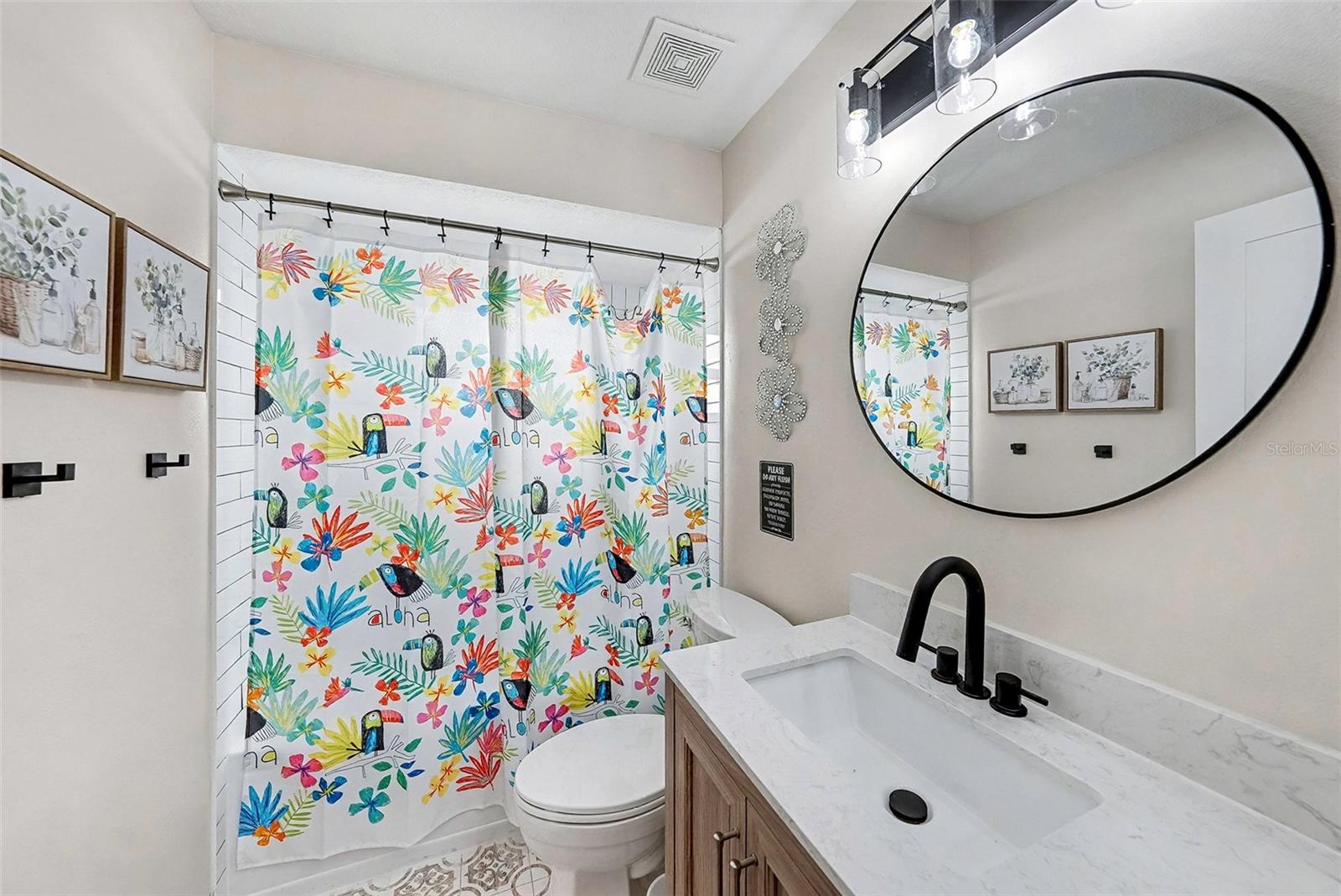 11325 GLENMONT DR, TAMPA, FL, 33635