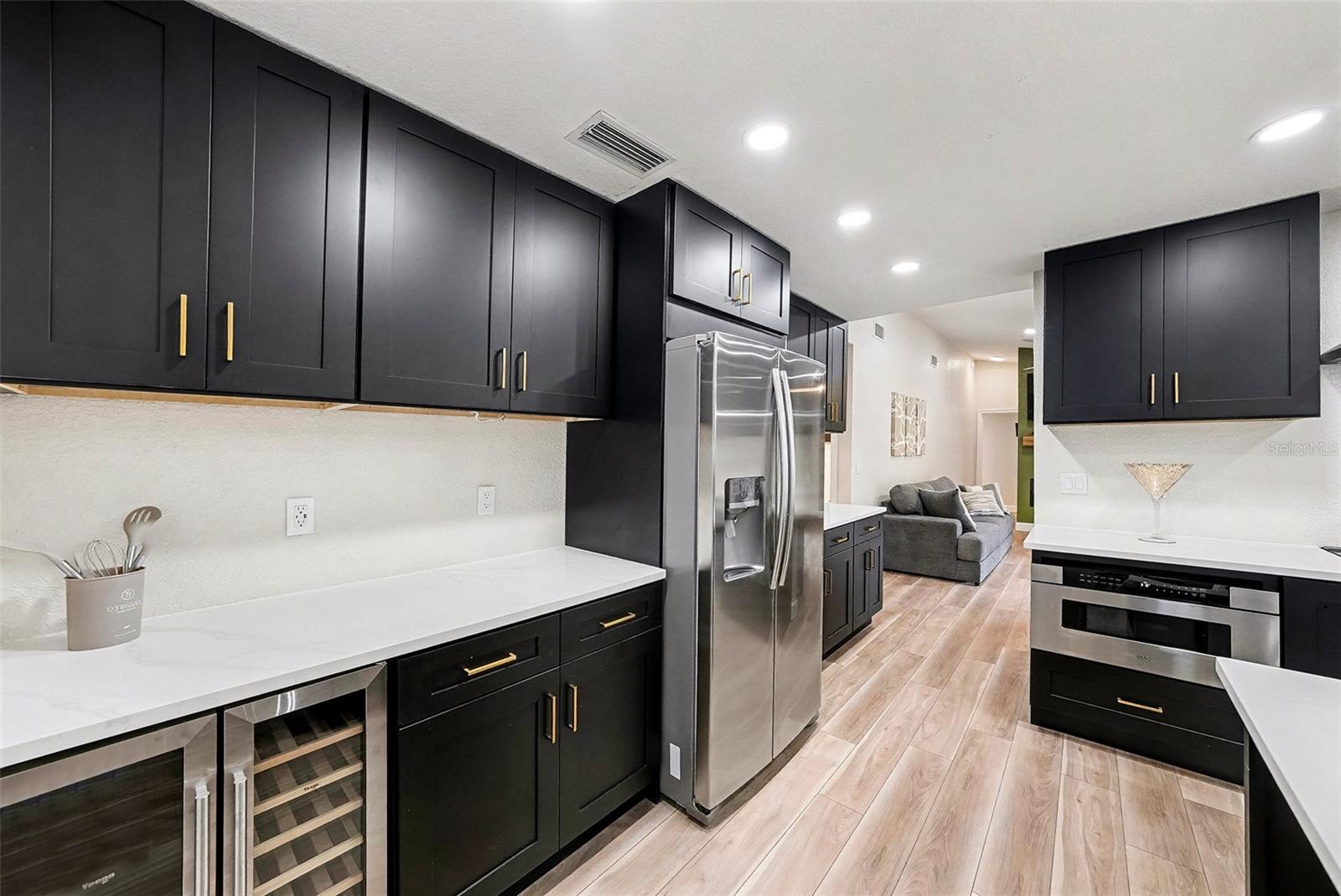 11325 GLENMONT DR, TAMPA, FL, 33635