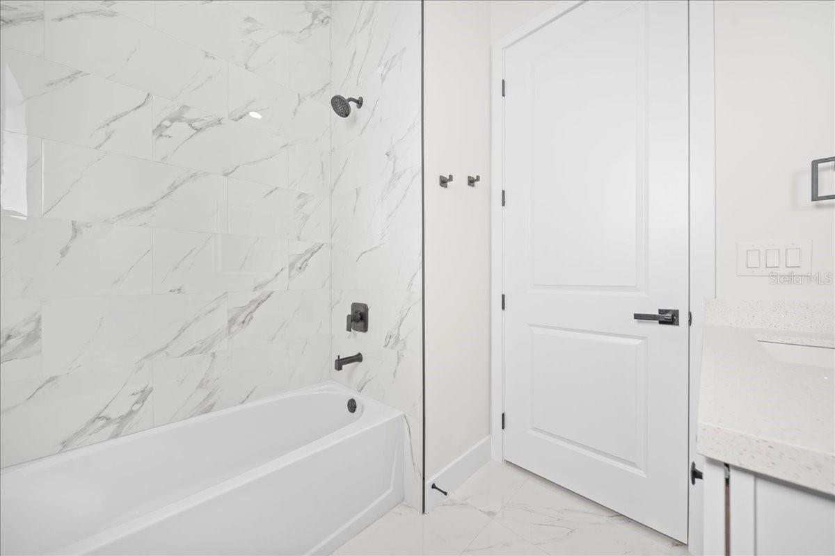 122 NE 11TH TER, CAPE CORAL, FL, 33909