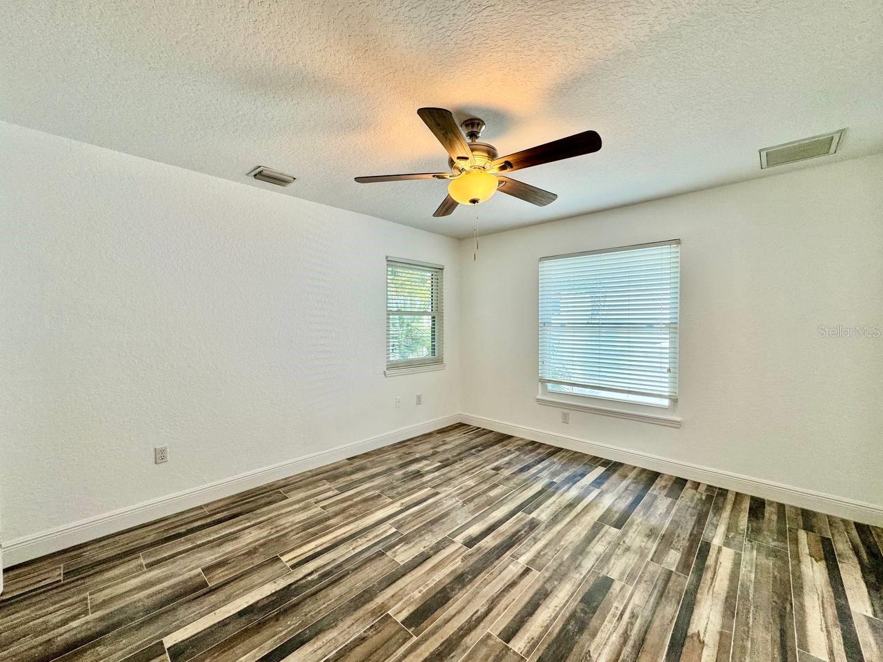 2384 CREEK CT, CLEARWATER, FL, 33764