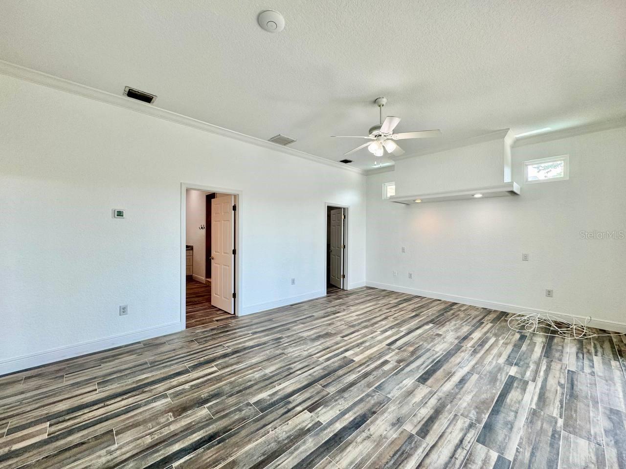 2384 CREEK CT, CLEARWATER, FL, 33764