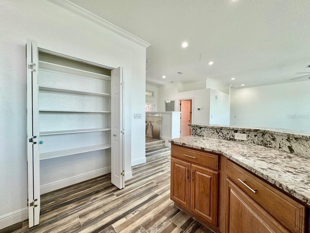 2384 CREEK CT, CLEARWATER, FL, 33764