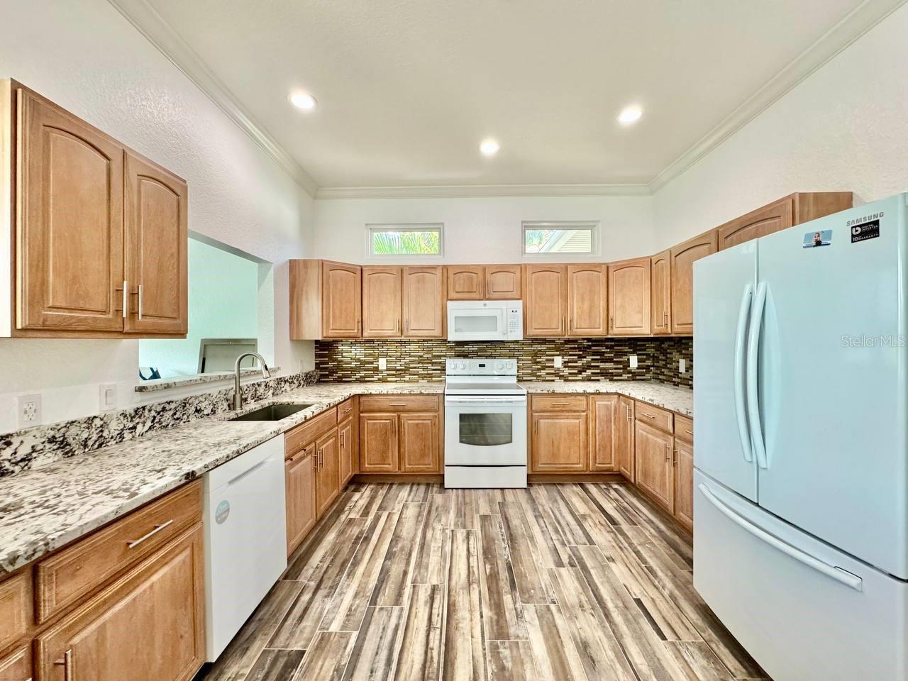 2384 CREEK CT, CLEARWATER, FL, 33764