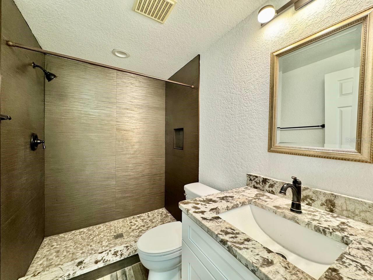 2384 CREEK CT, CLEARWATER, FL, 33764