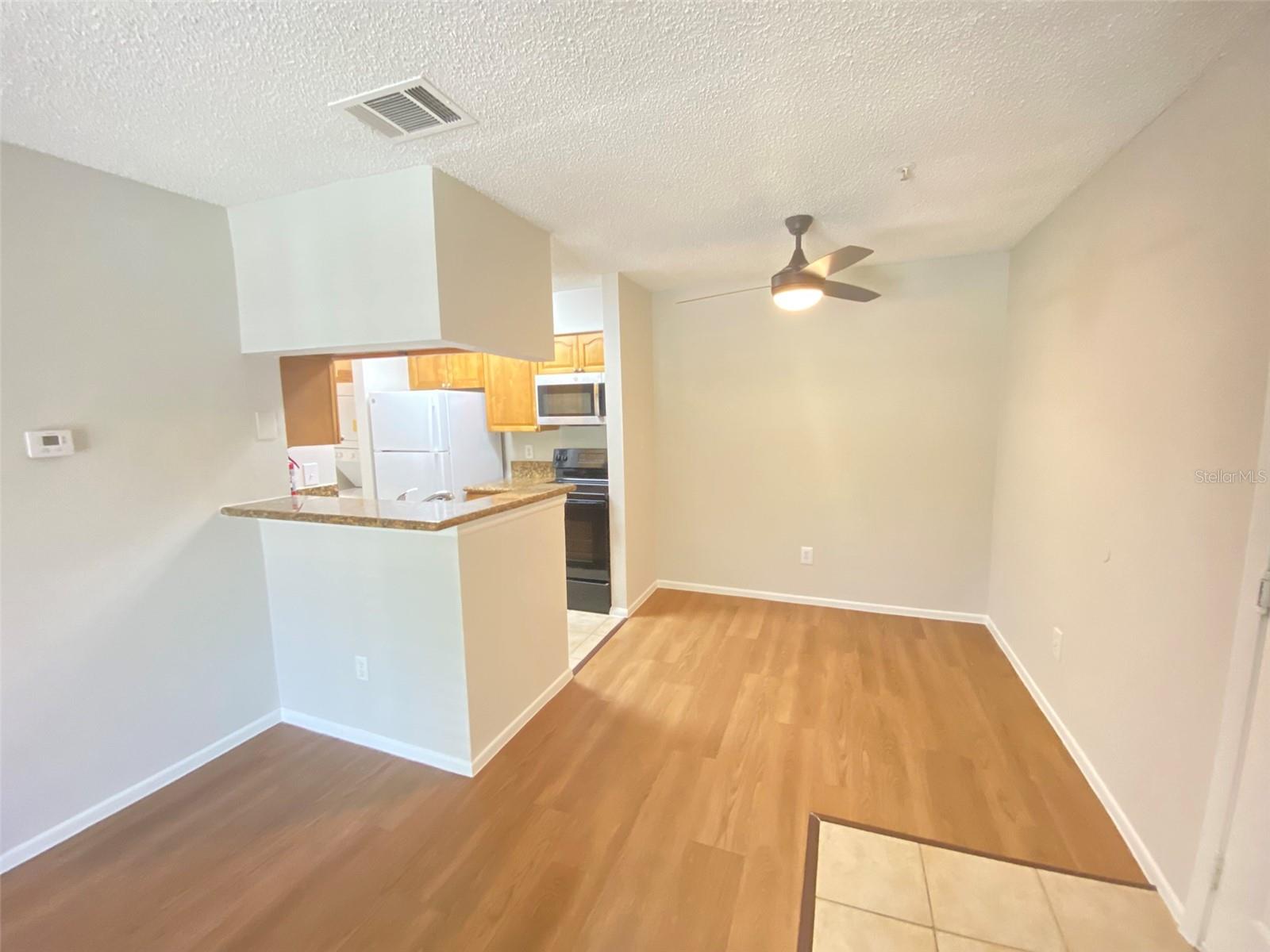 208 AFTON SQ #203, ALTAMONTE SPRINGS, FL, 32714