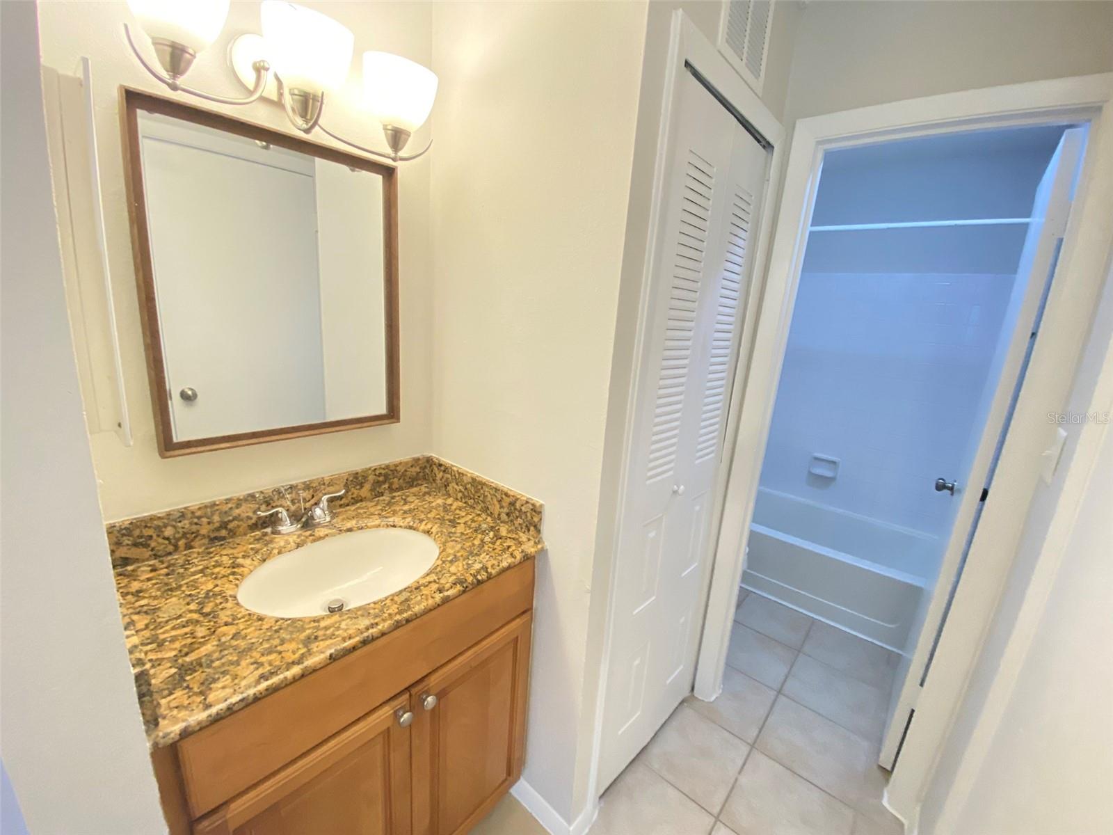 208 AFTON SQ #203, ALTAMONTE SPRINGS, FL, 32714