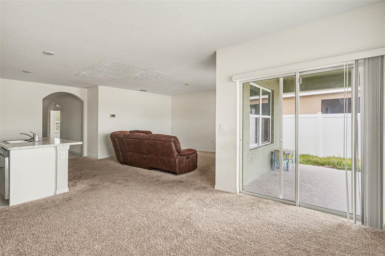 693 SQUIRES GROVE DR, WINTER HAVEN, FL, 33880