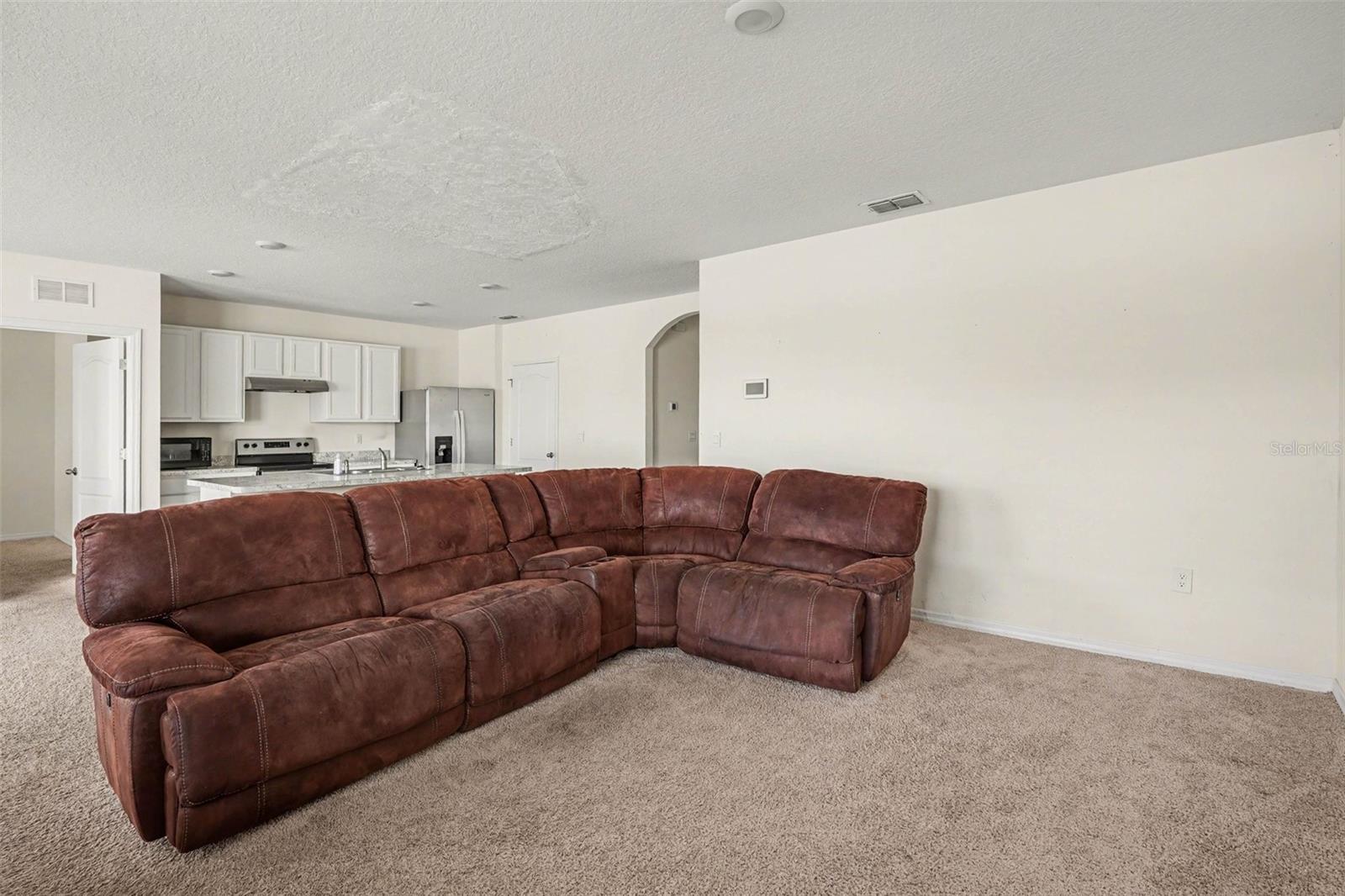 693 SQUIRES GROVE DR, WINTER HAVEN, FL, 33880